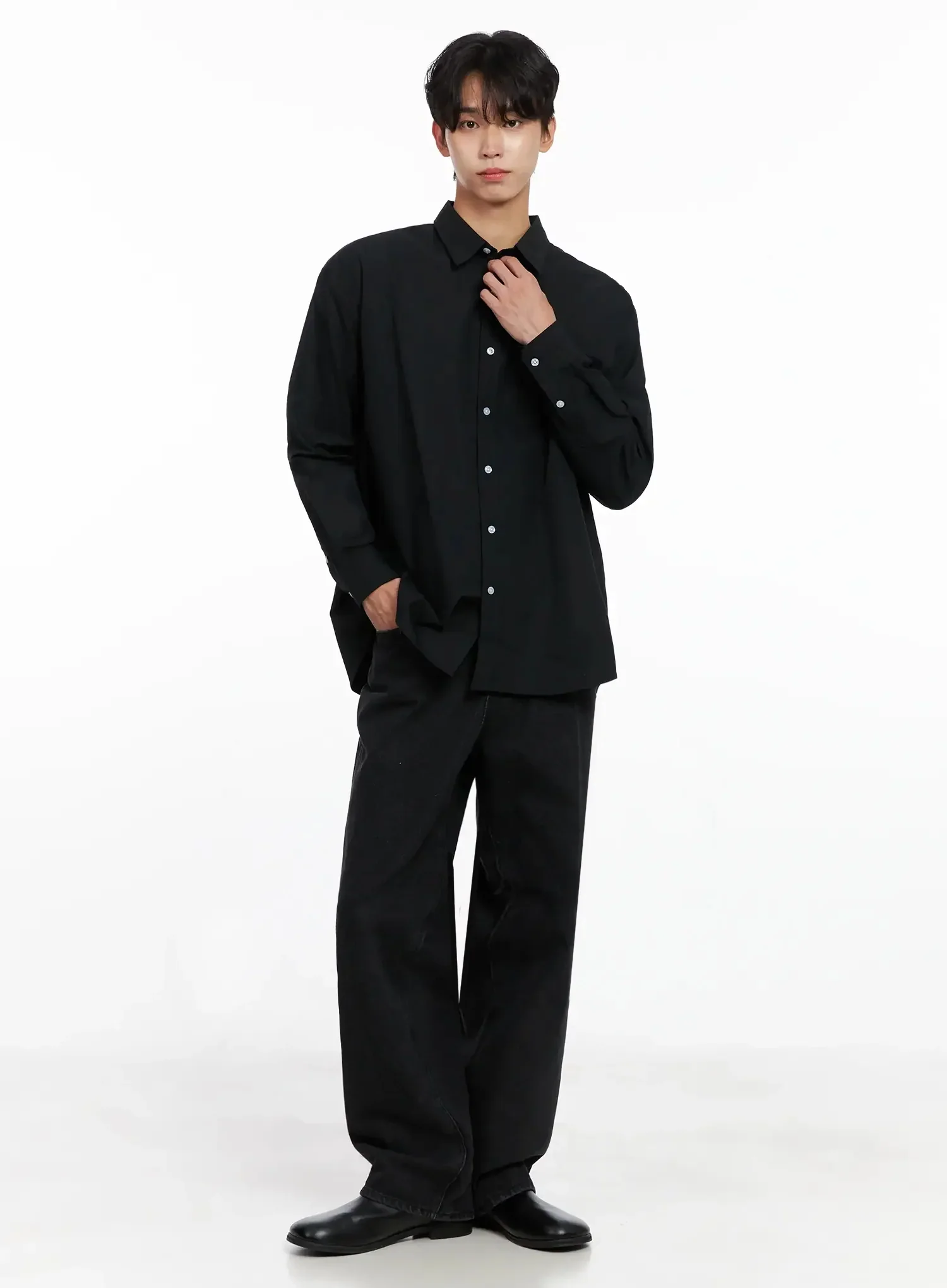 Men's Classic Button-Up Shirt IO516 - Image 2