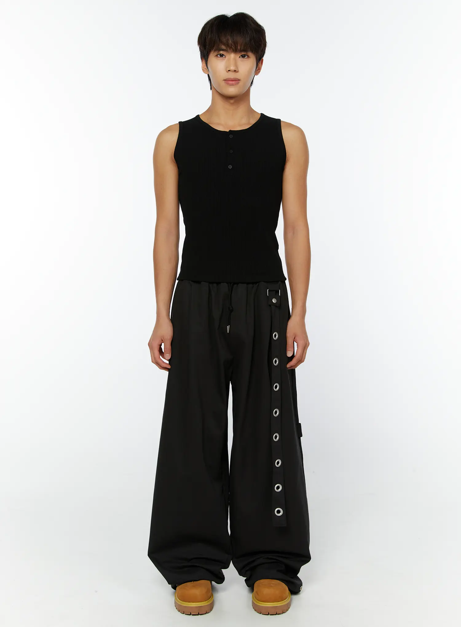 Men's Eyelet Detail Wide-Leg Pants IY508 (Black) - Image 5