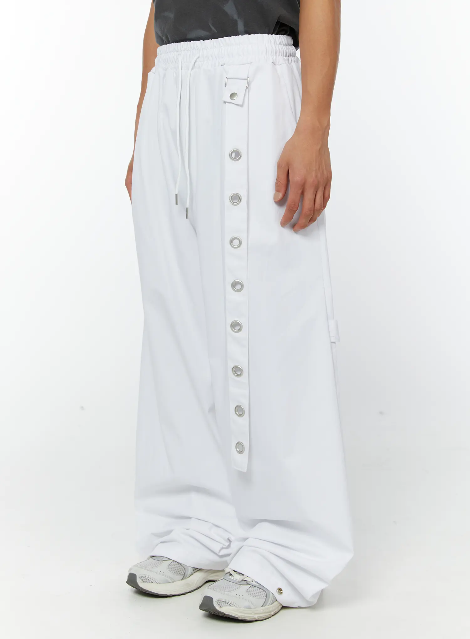 Men's Eyelet Detail Wide-Leg Pants (White) IY513 - Image 3