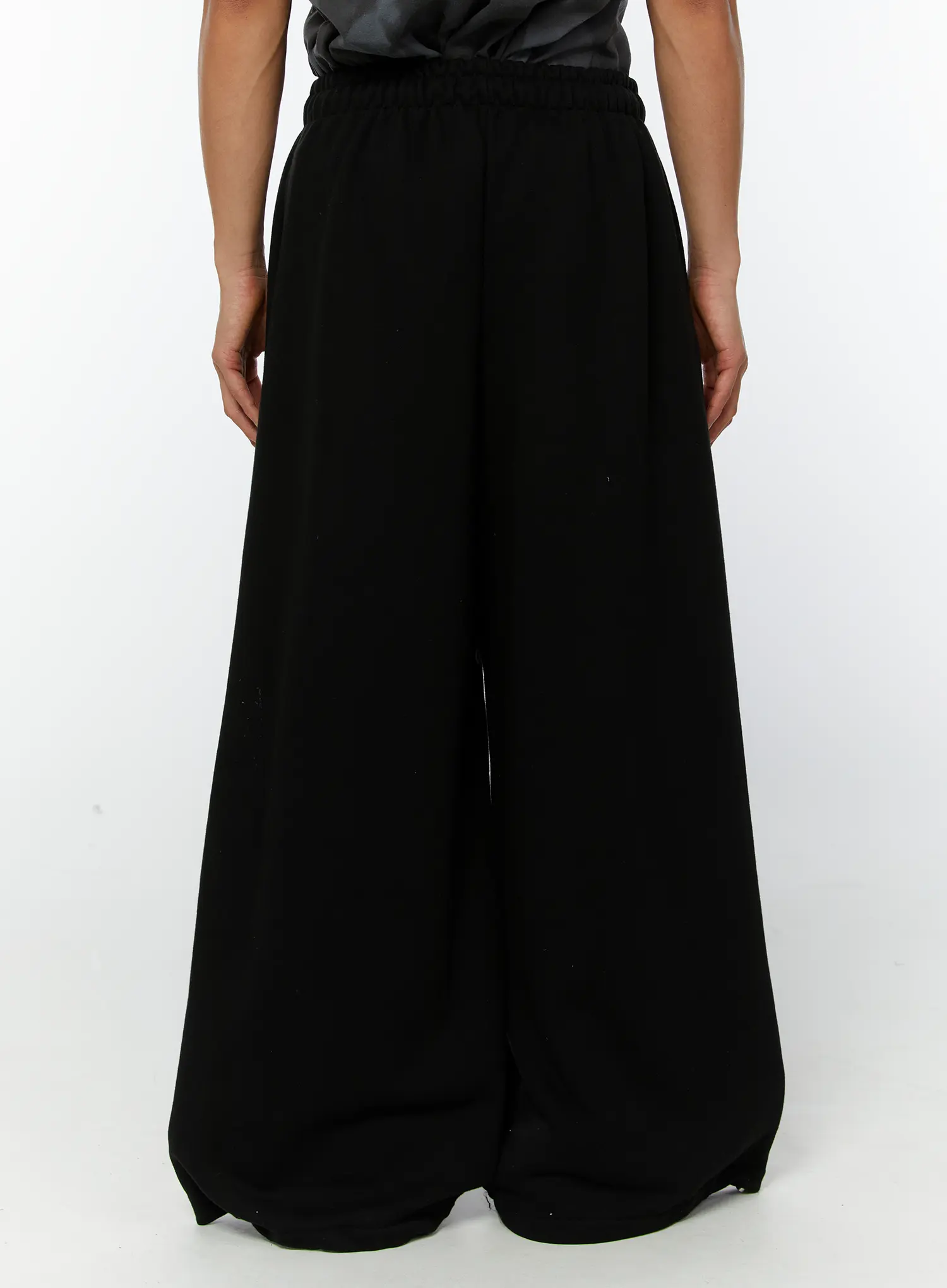 Men's Graphic Wide Leg Sweatpants (Black) IY513 - Image 6