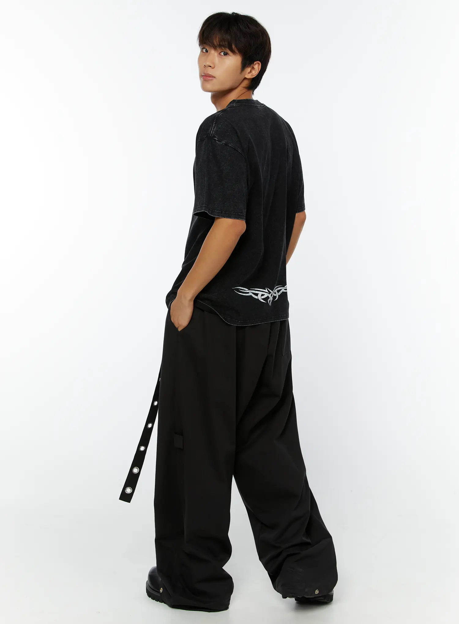 Men's Tribal Graphic T-Shirt IY508 - Image 2
