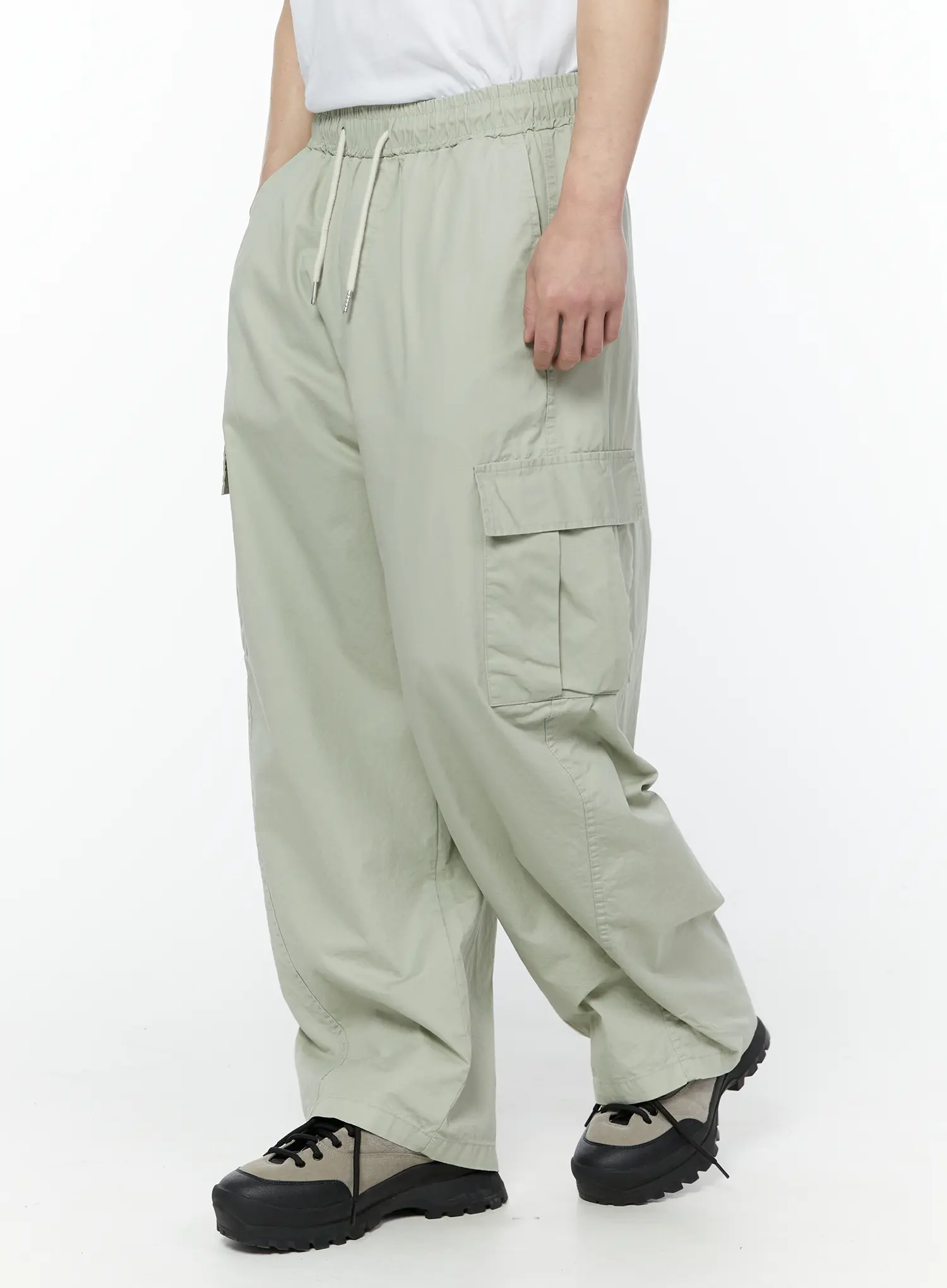 Men's Wide Cargo Pants (Light Gray) IY506 - Image 5