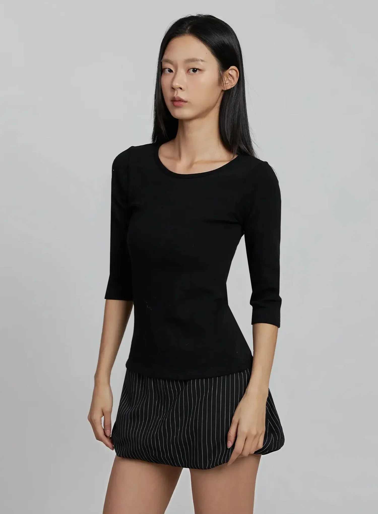 Minimalist Three-Quarter Sleeve Top IM520 - Image 13