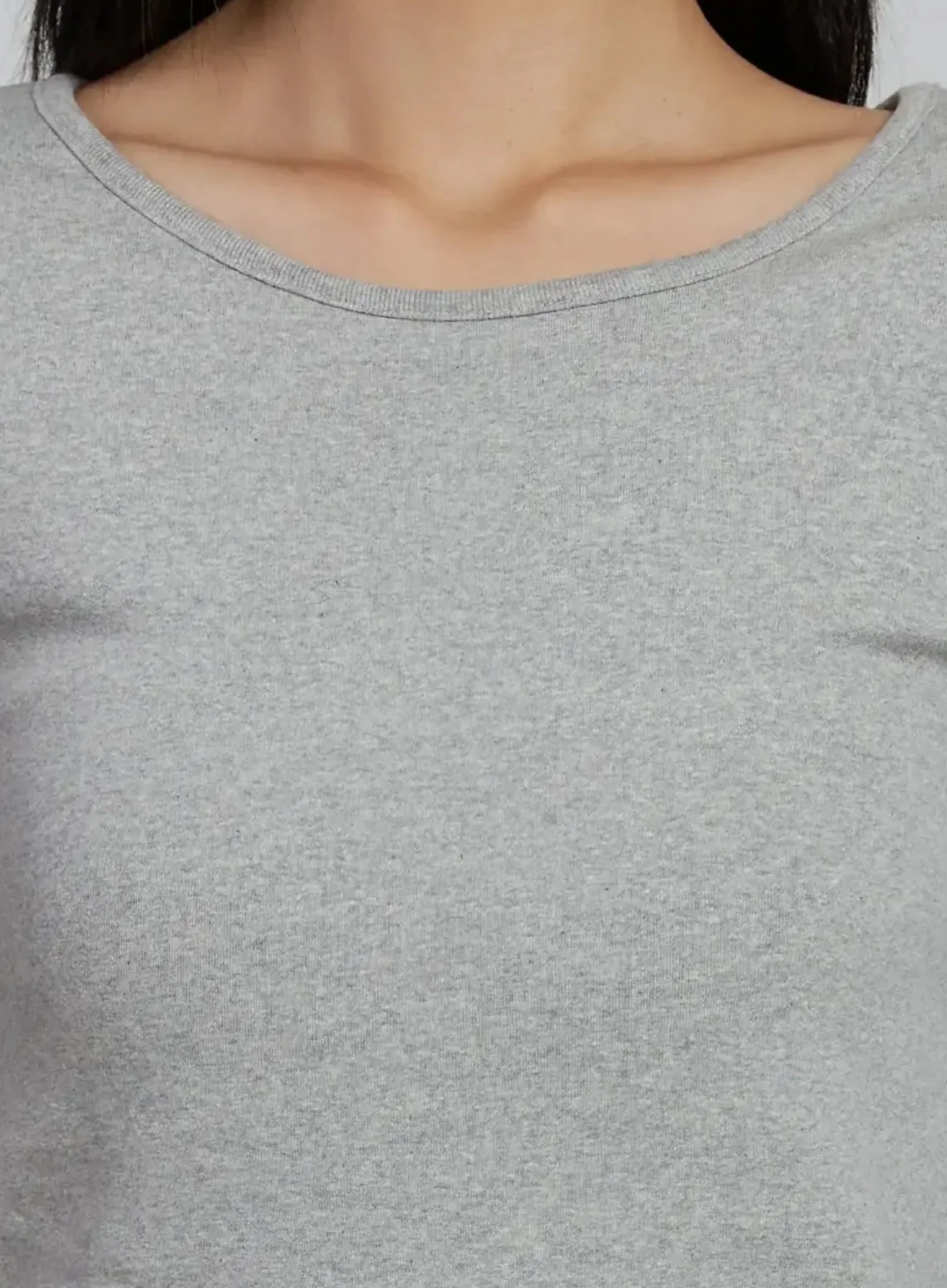 Minimalist Three-Quarter Sleeve Top IM520 - Image 3