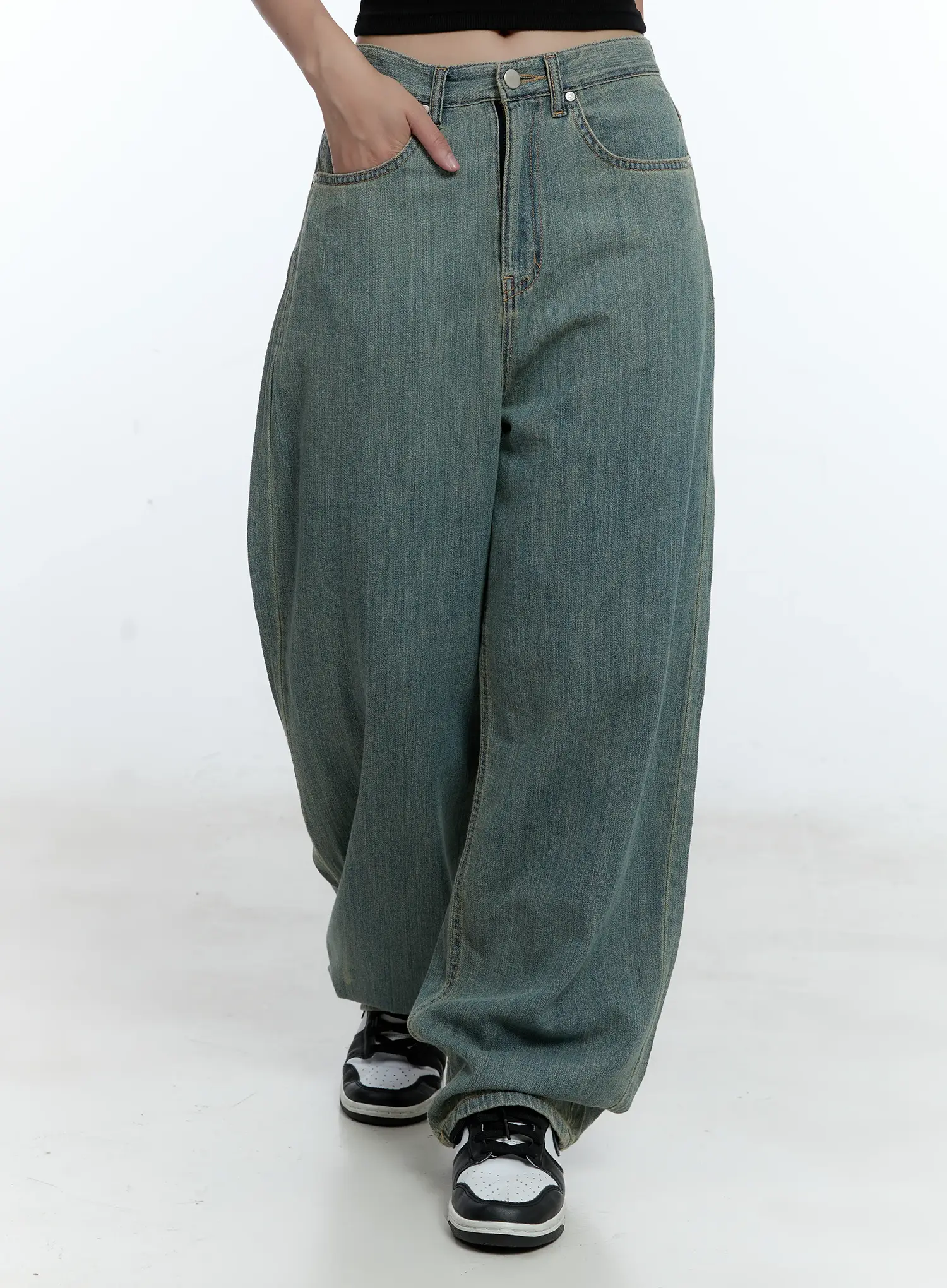 Minna Washed Baggy Jeans CU526