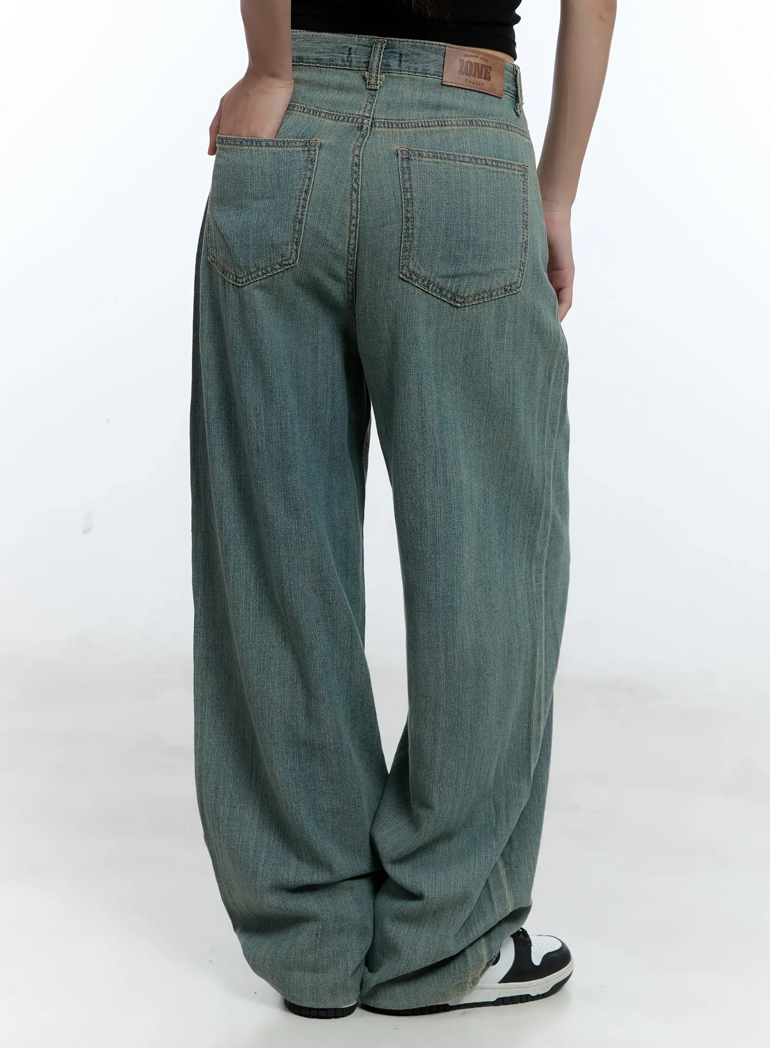 Minna Washed Baggy Jeans CU526 - Image 4
