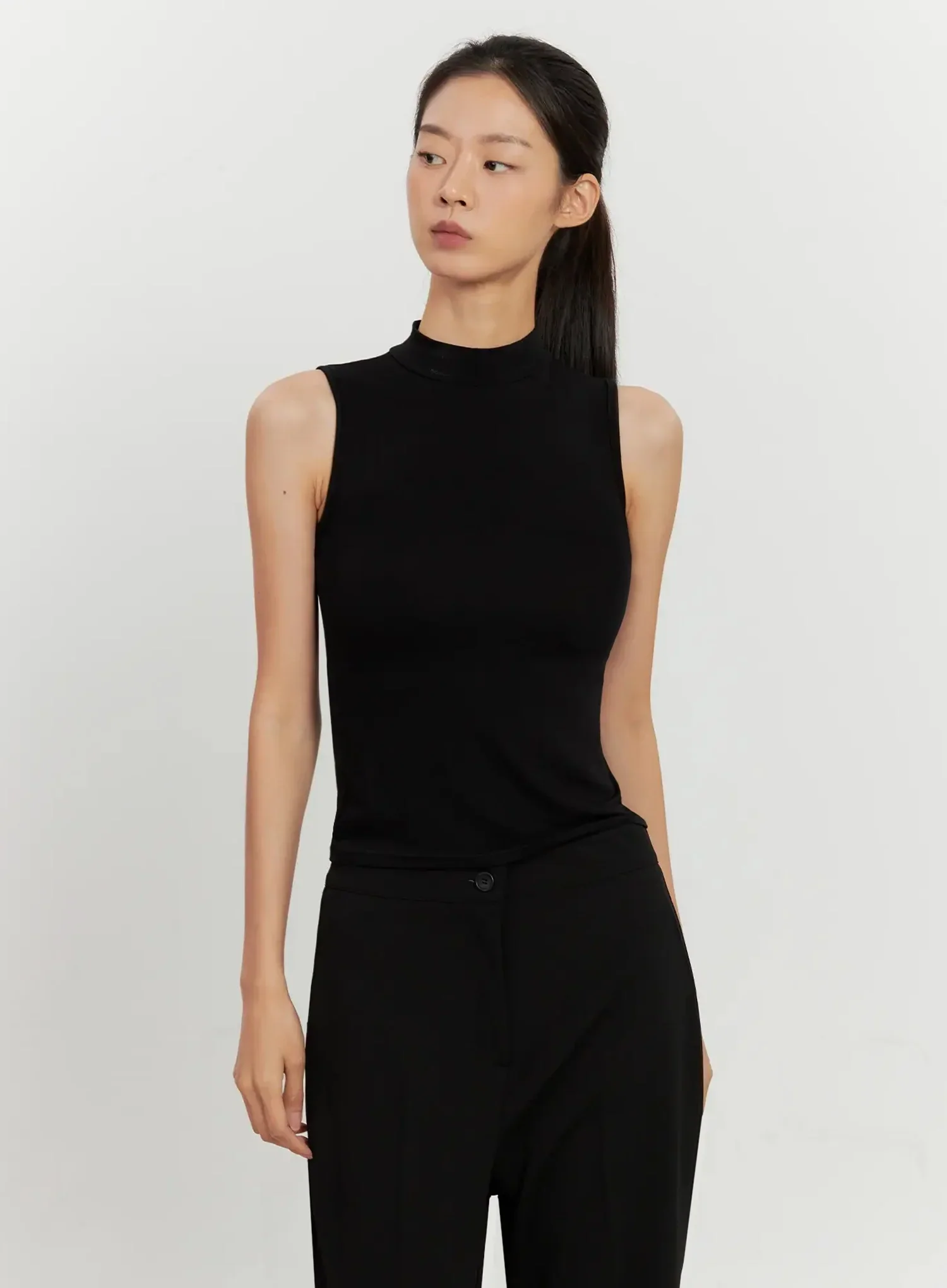 Mock Neck Sleeveless Top IL528 - Image 12