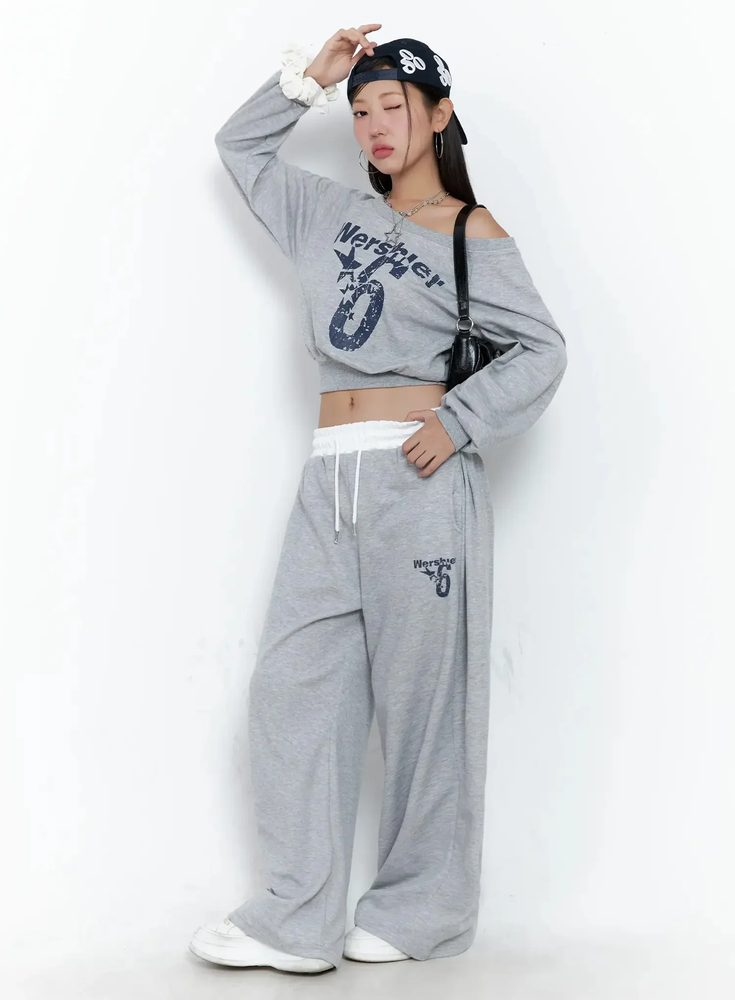 Off-Shoulder Cropped Sweatshirt IG527 - Image 2