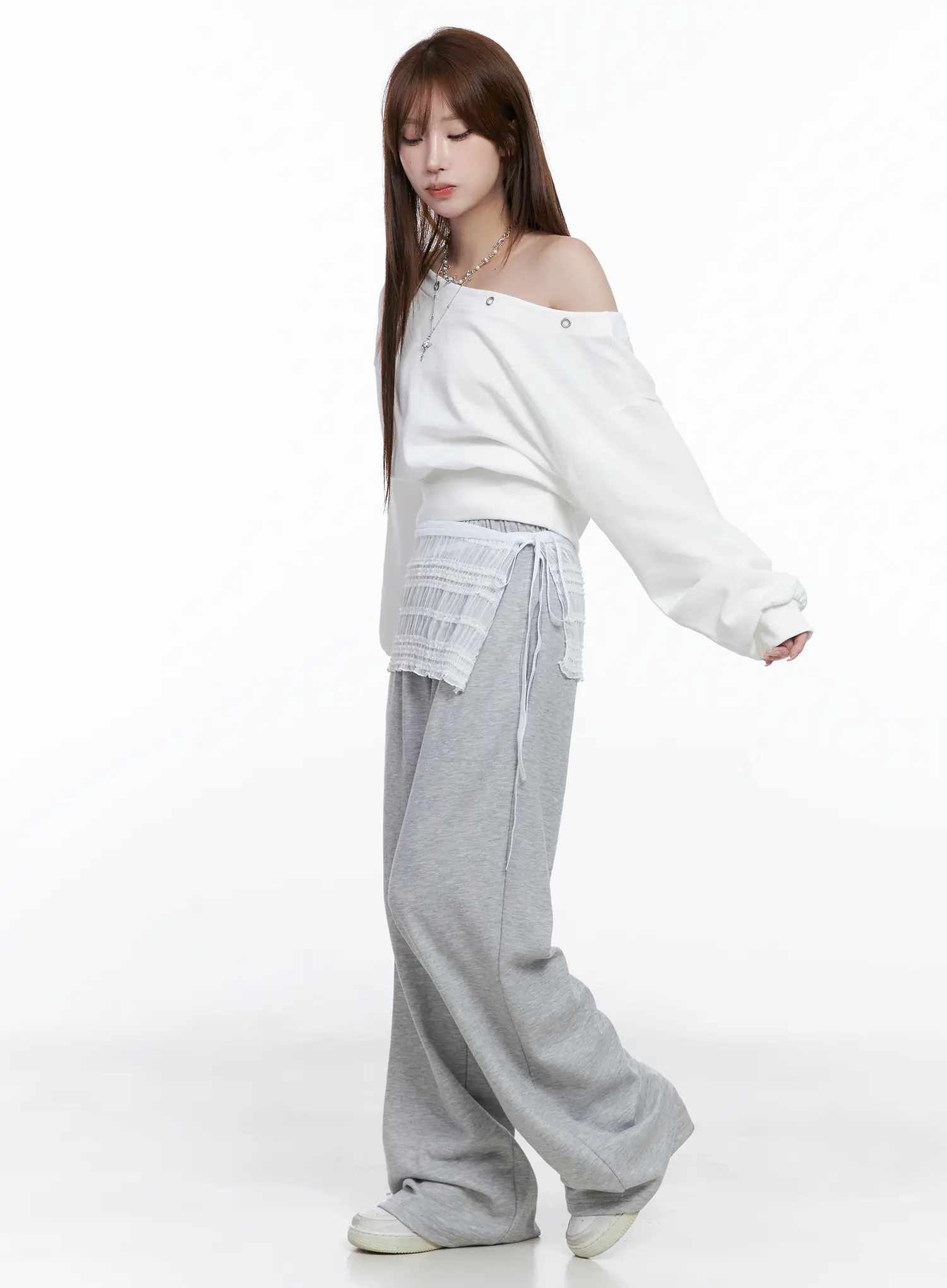 Off-Shoulder Eyelet Sweatshirt CG529 - Image 4