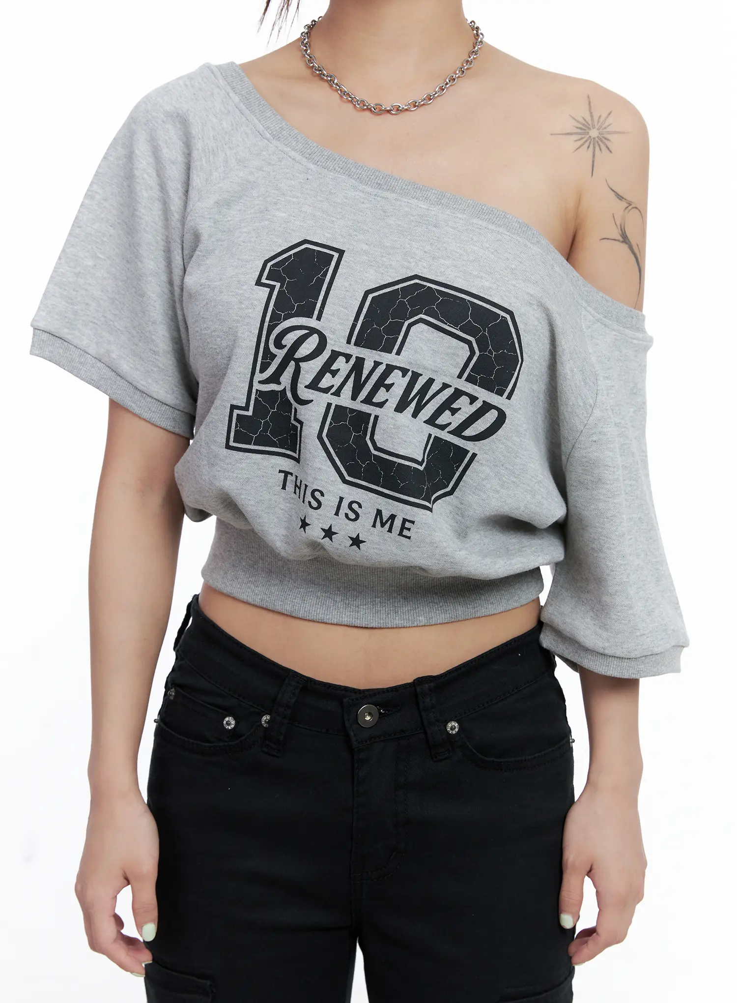 Off-Shoulder Graphic Cropped Tee CL511 - Image 18