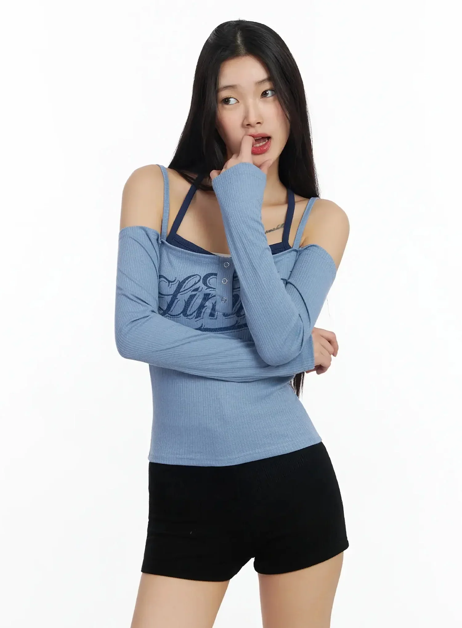 Off-Shoulder Graphic Layered Tee IA508 - Image 14