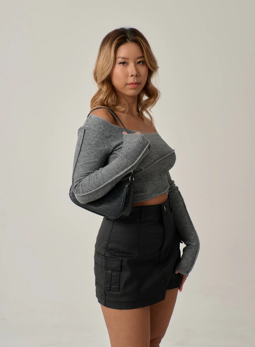 Off-Shoulder Knit Top IN22 - Image 3