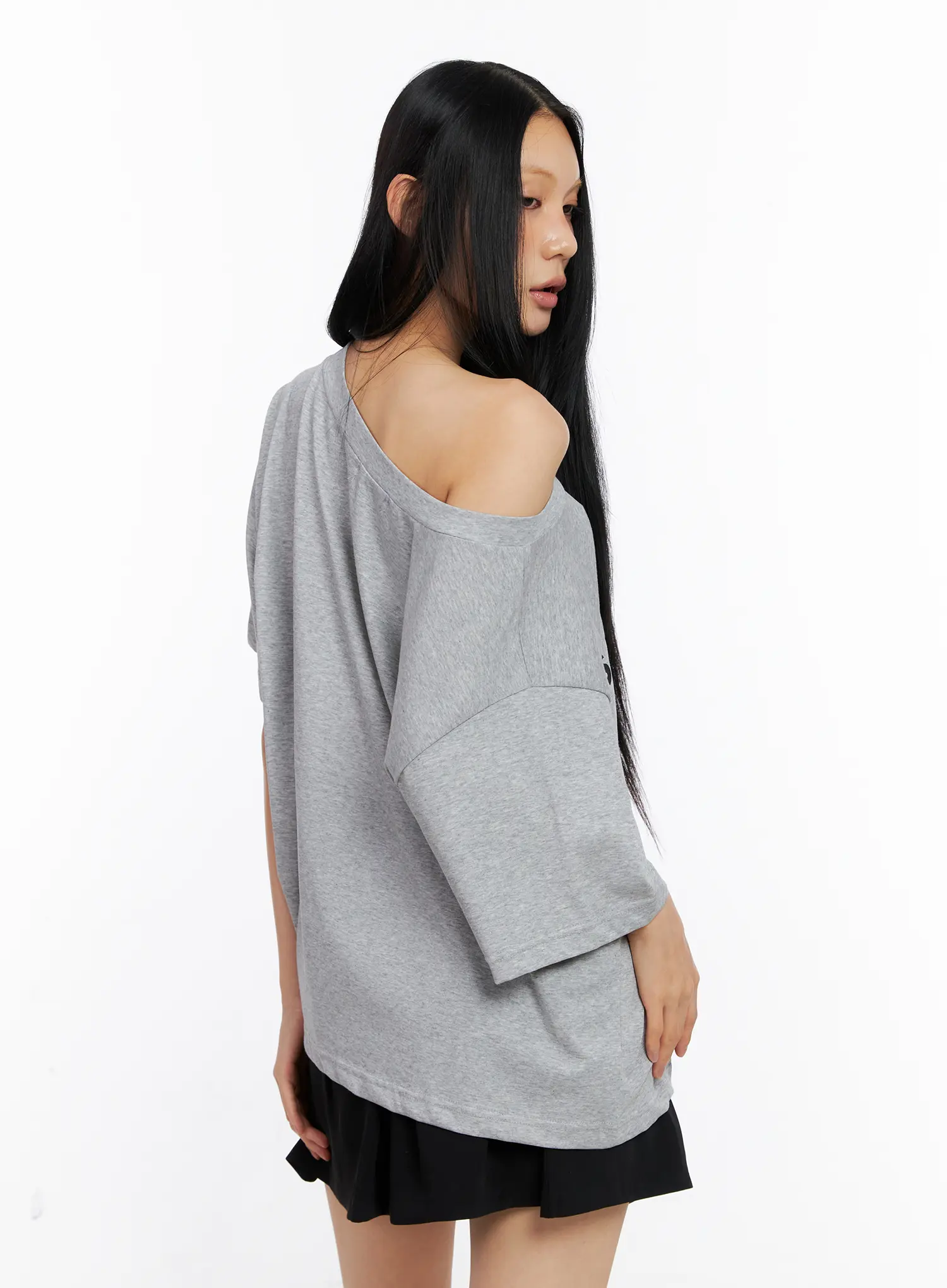 Off-Shoulder Relaxed-Fit Graphic Tee CL530 - Image 7
