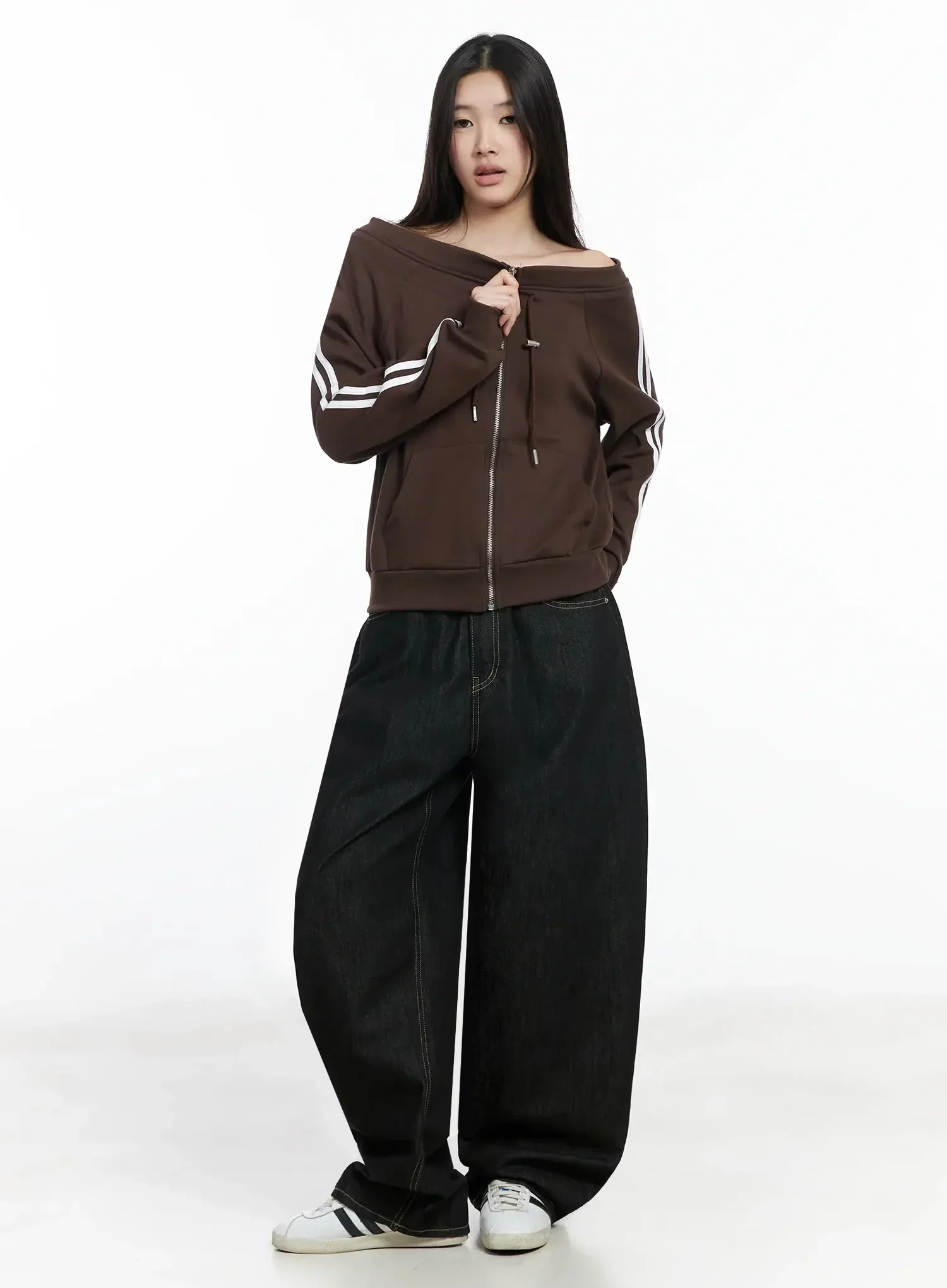 Off-Shoulder Track Zip-Up Sweatshirt IM506 - Image 5