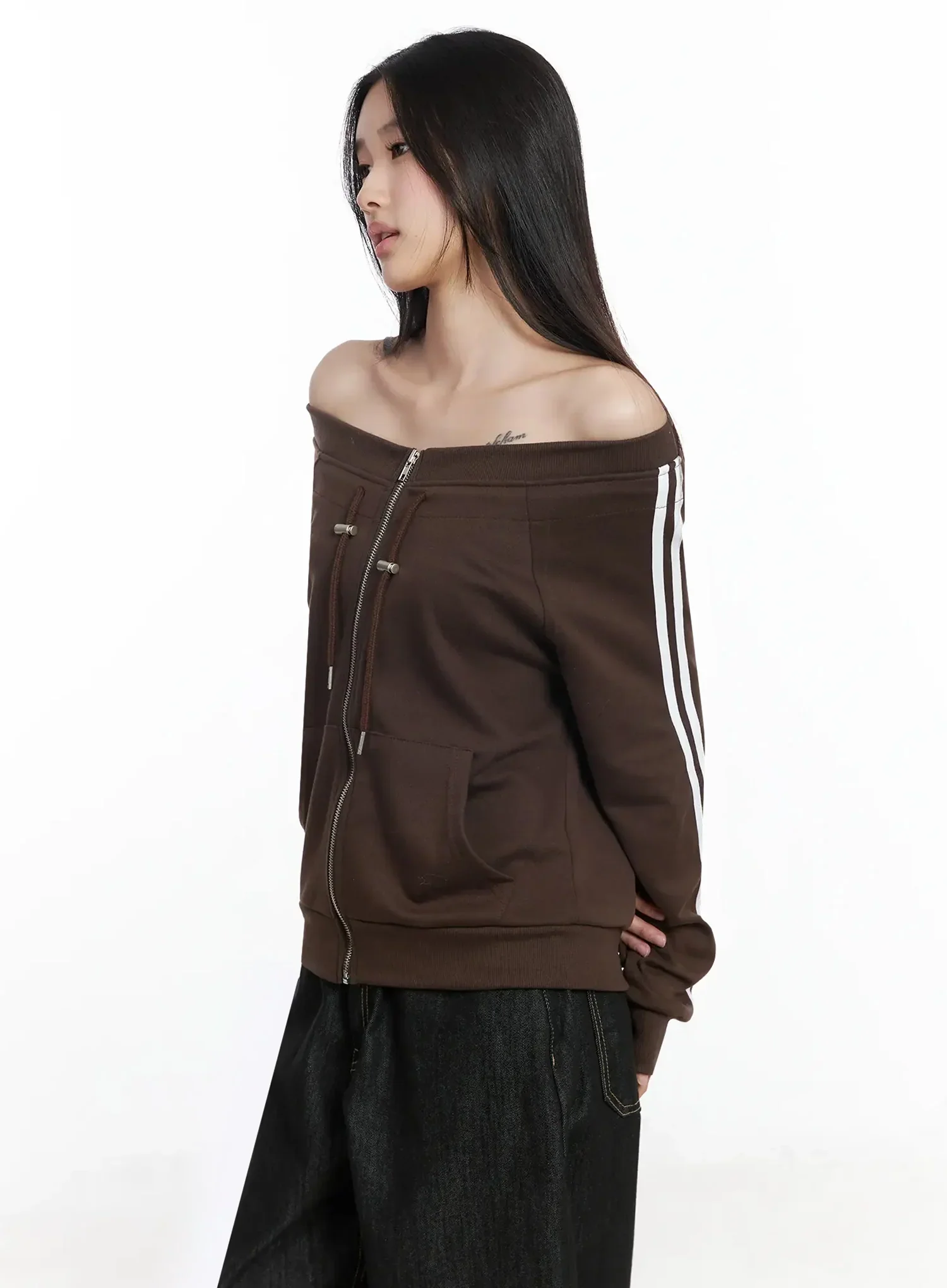 Off-Shoulder Track Zip-Up Sweatshirt IM506 - Image 8