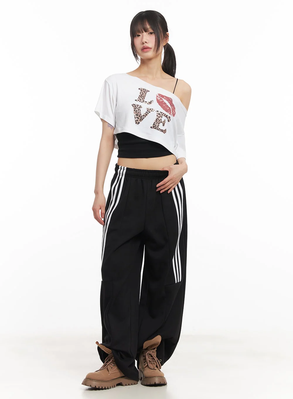 One-Shoulder Leopard Graphic Crop Top CA523 - Image 5