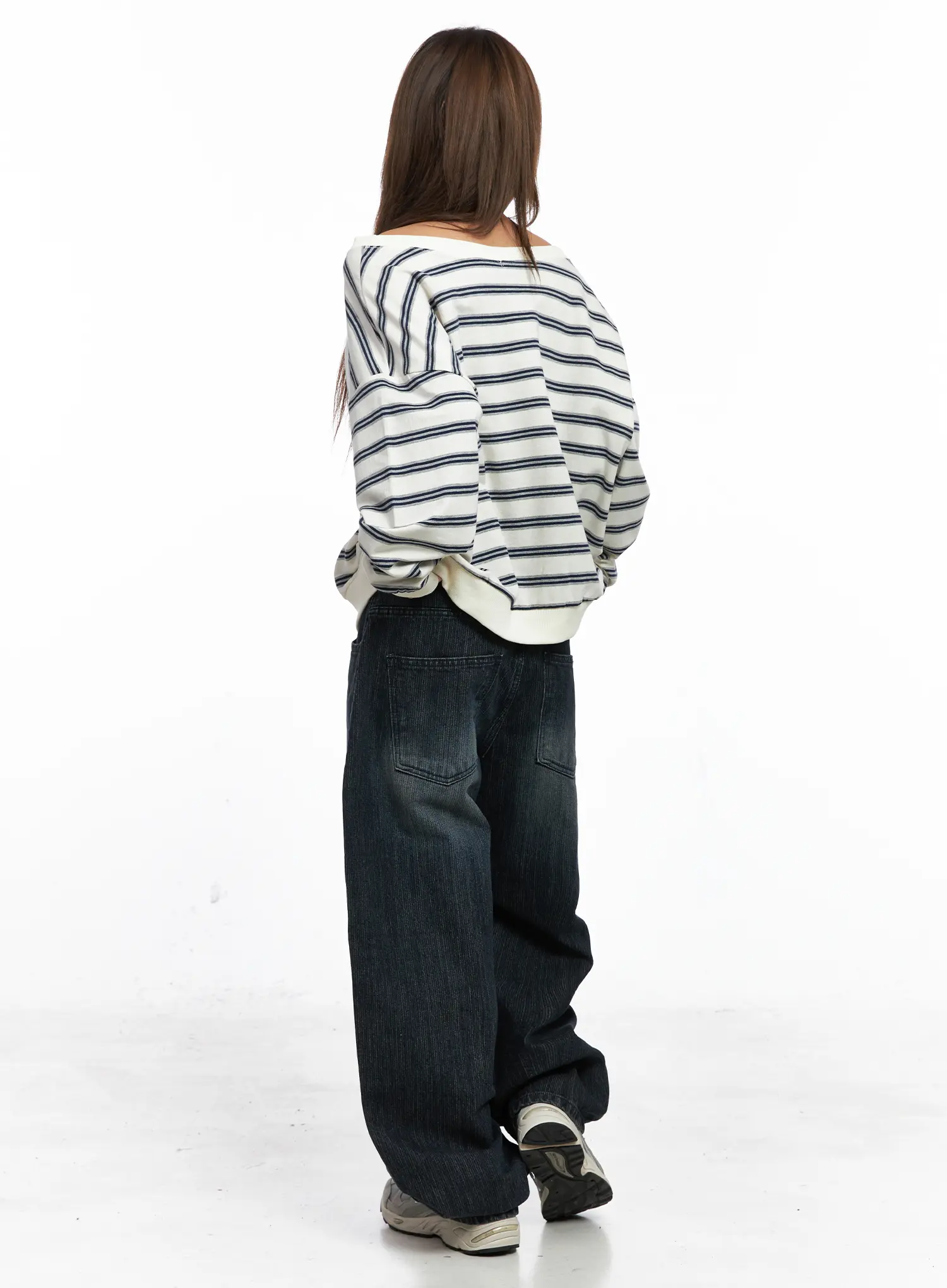 Oversized Striped Off-Shoulder Sweatshirt CO510 - Image 4