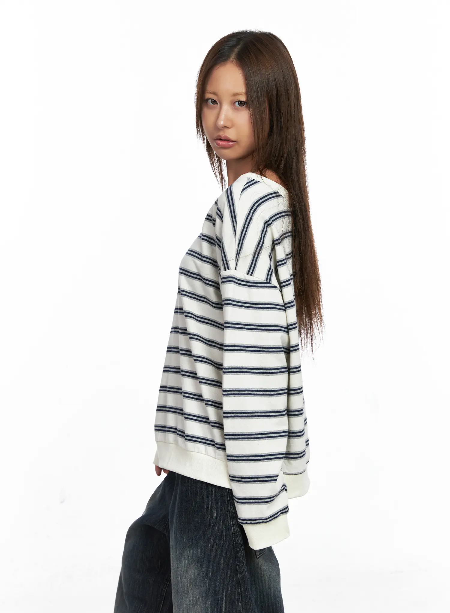 Oversized Striped Off-Shoulder Sweatshirt CO510 - Image 6