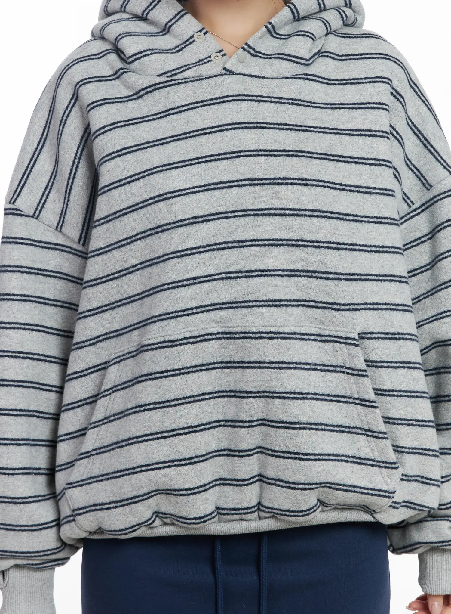 Oversized Striped Winter Hoodie CJ515 - Image 4