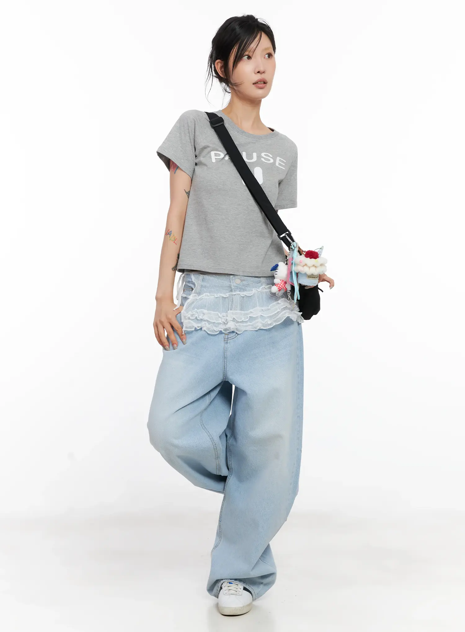 Pause Graphic Cropped Tee CL528 - Image 3