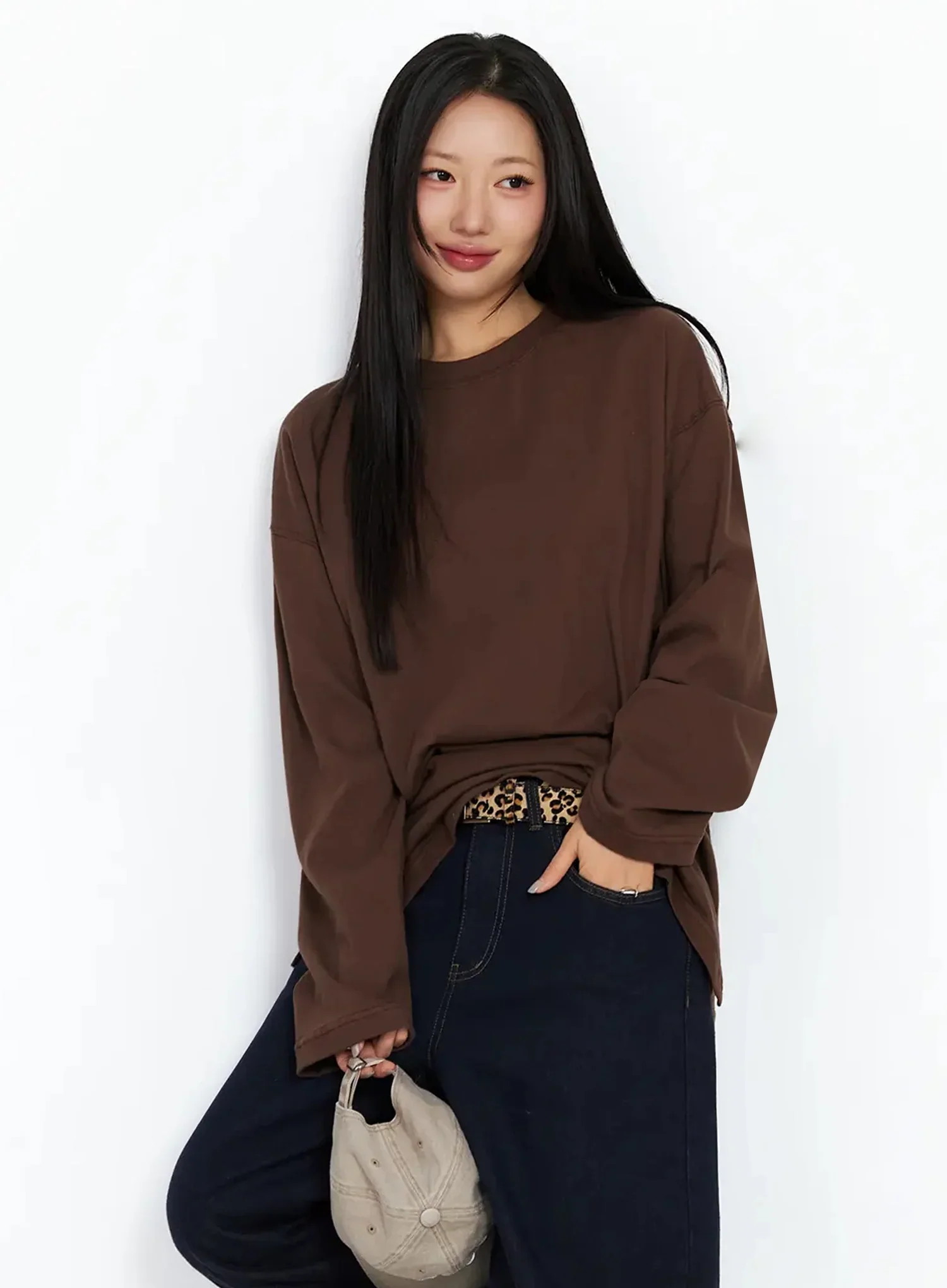 Relaxed-Fit Long Sleeve Tee IA507