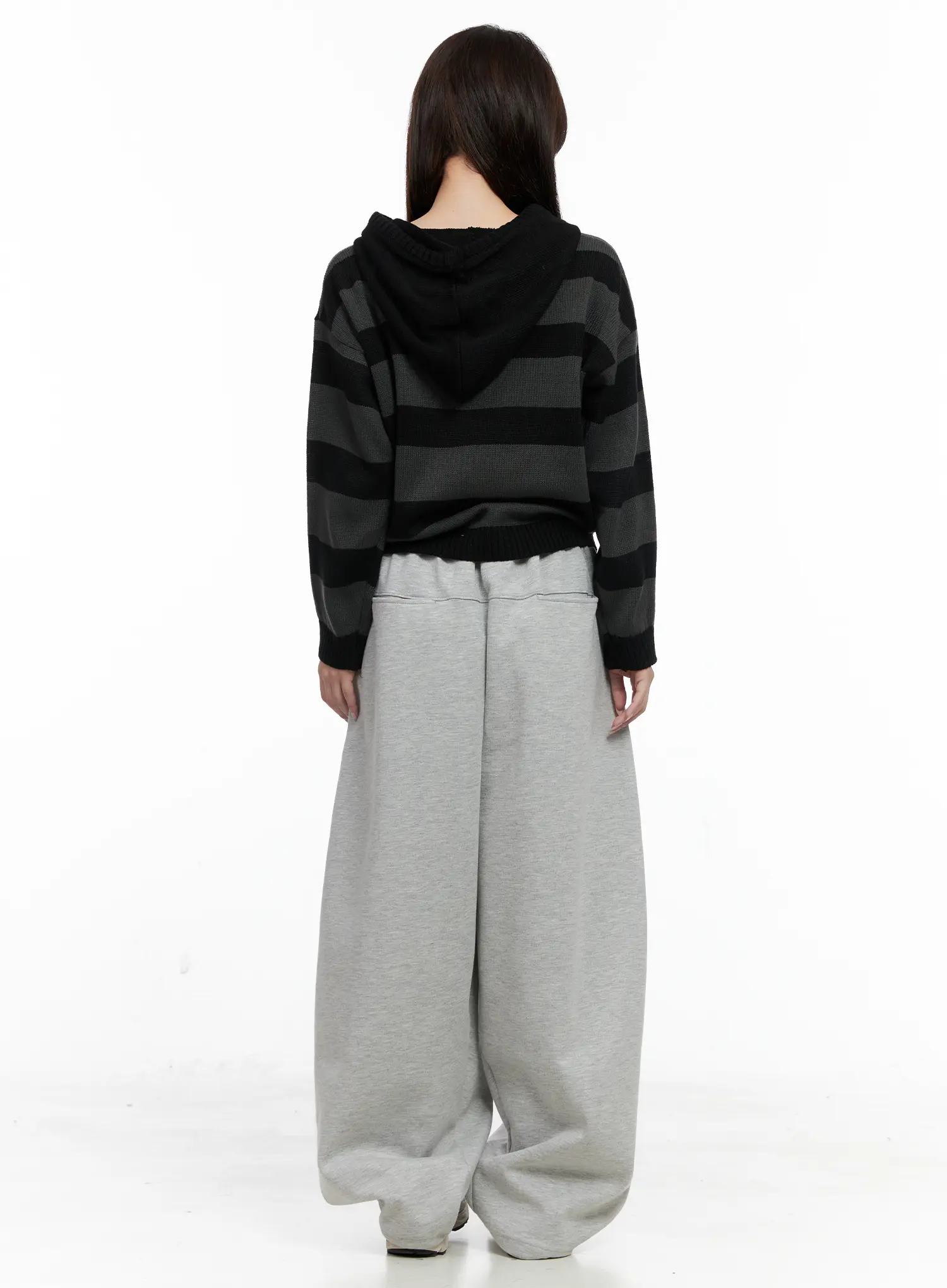 Relaxed Fit Pintuck Sweatpants CO521 - Image 4