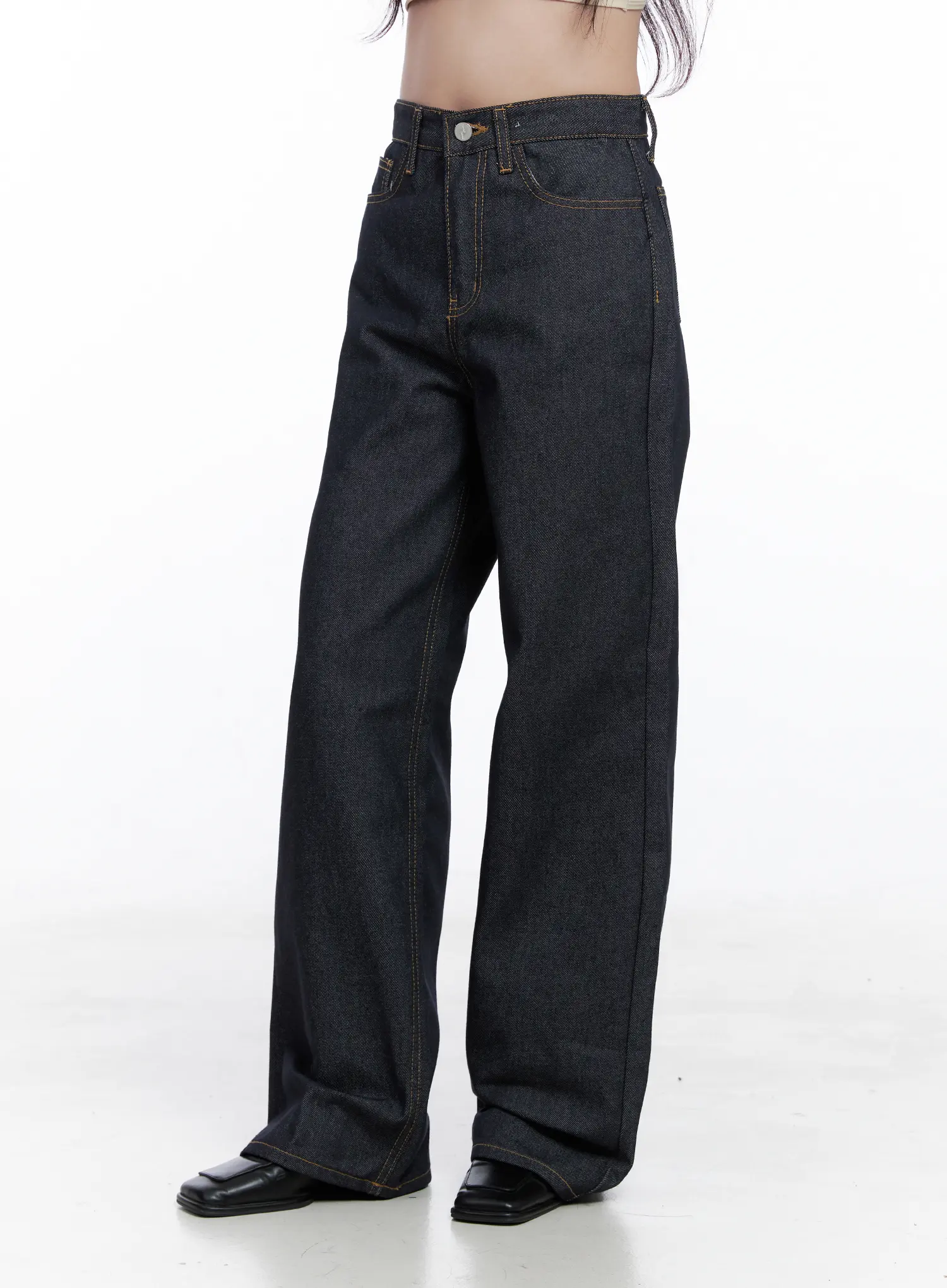 Reyna Non-Fade Relaxed Jeans CS519 - Image 7