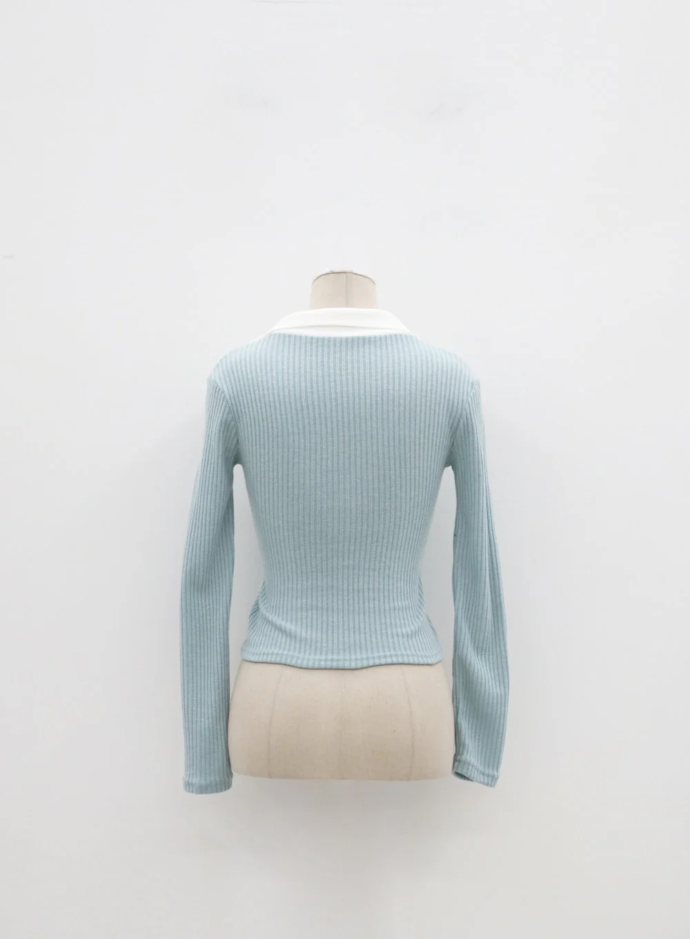 Ribbed Knit V-Neck Top IM323 - Image 12
