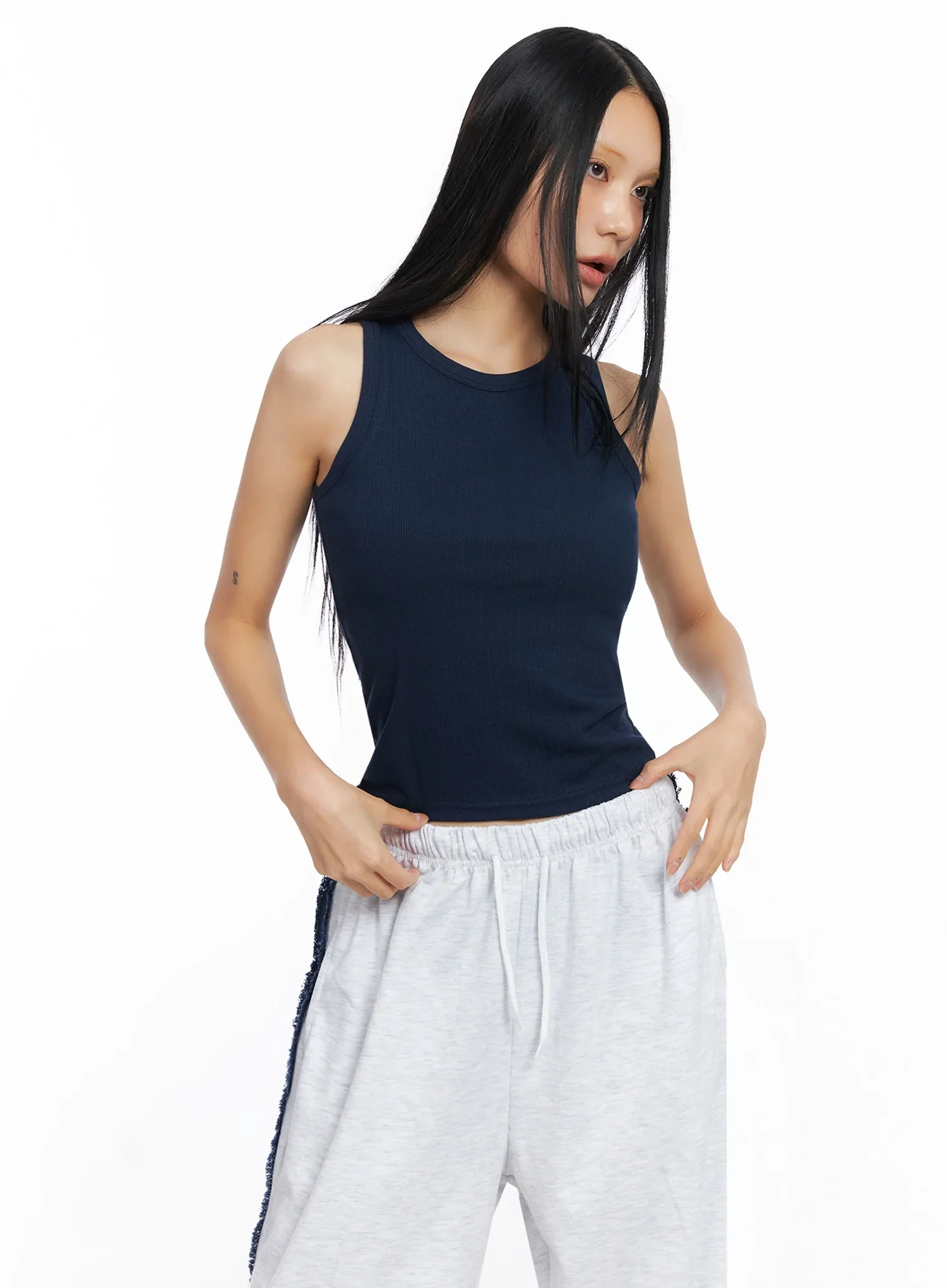 Ribbed Sleeveless Crop Top IO517 - Image 14