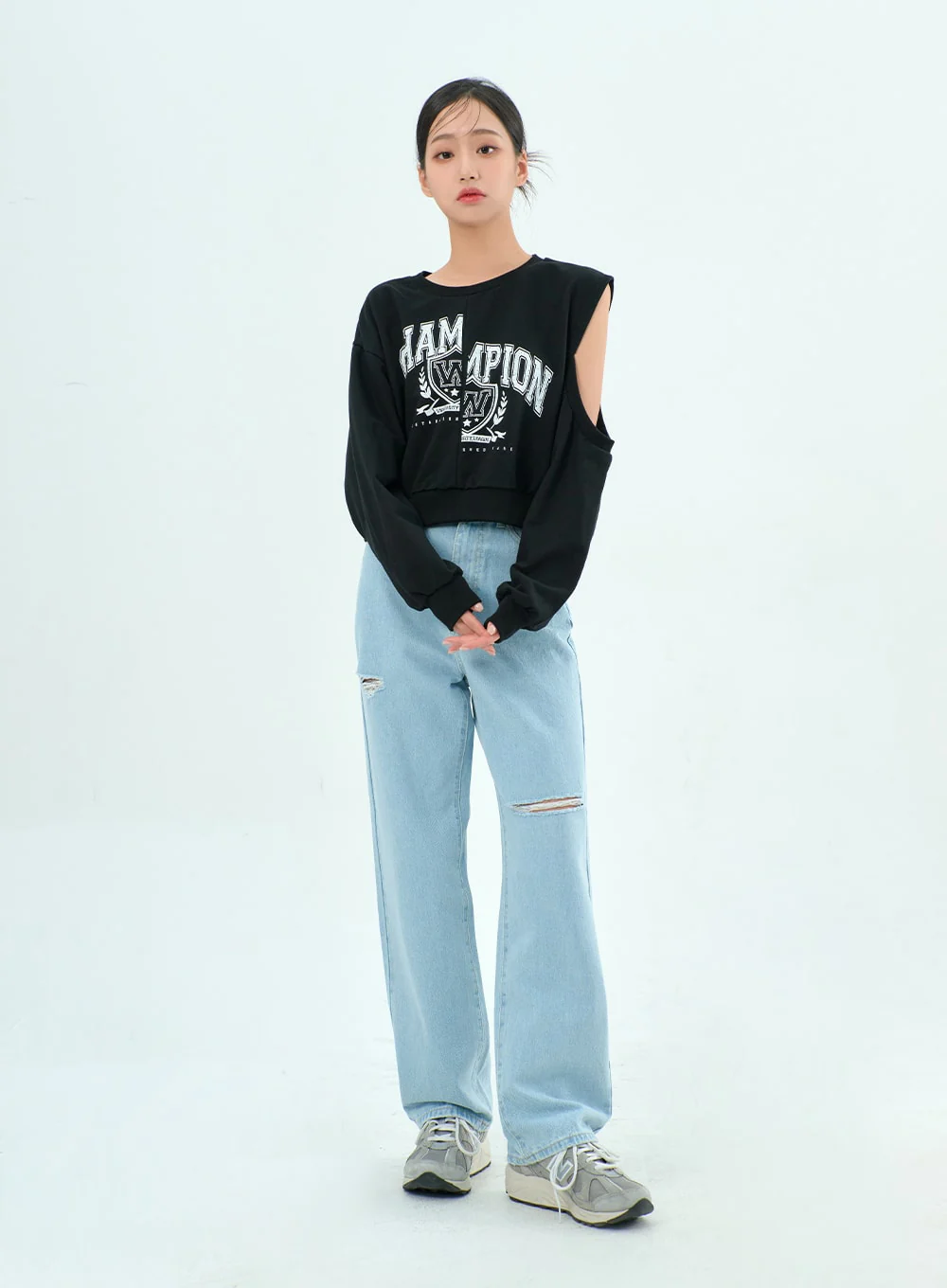 Ripped Basic Jeans BA328 - Image 4