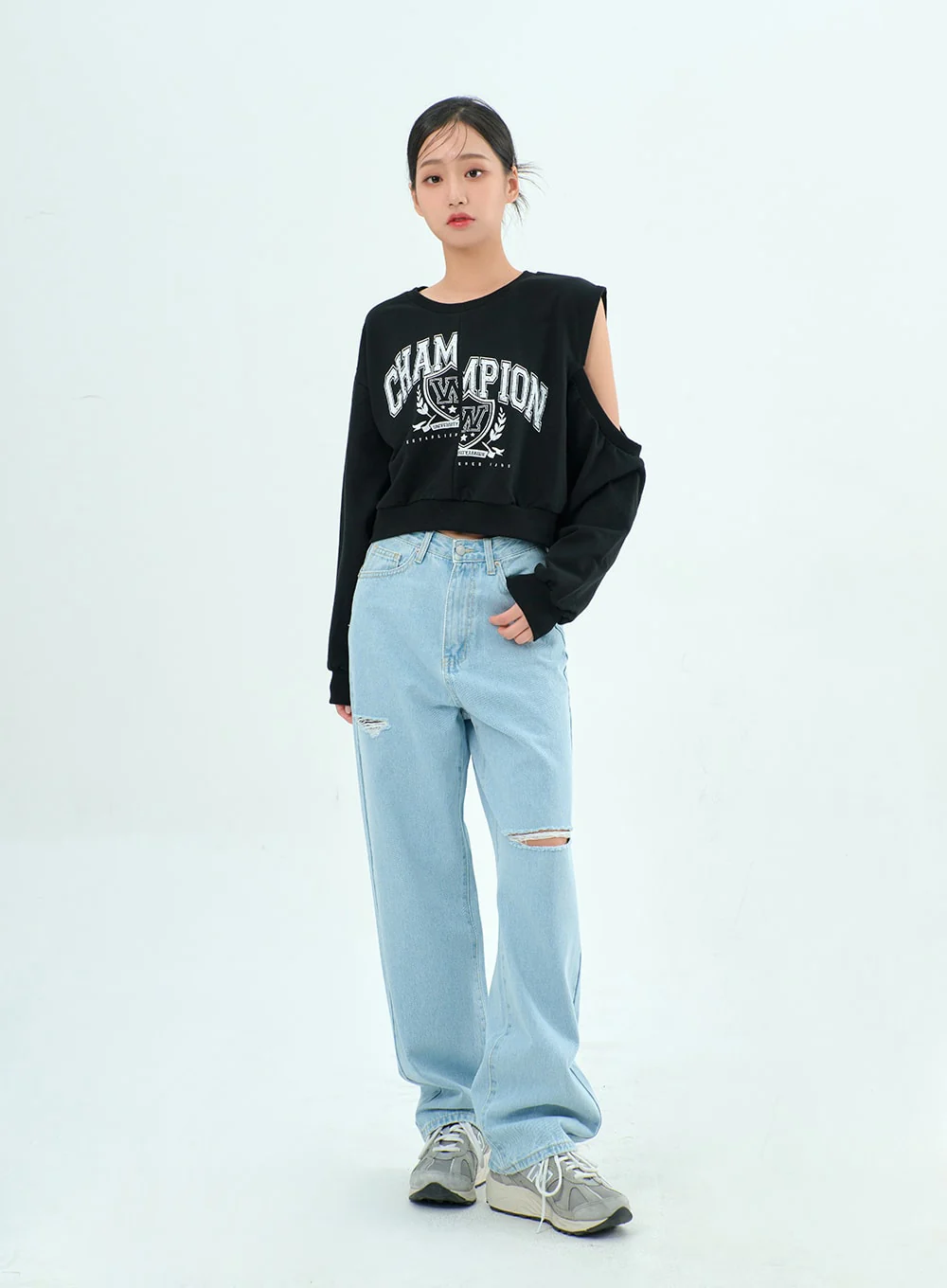 Ripped Basic Jeans BA328 - Image 9