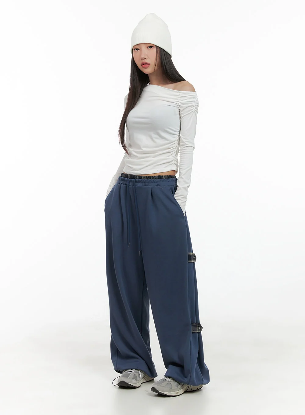 Side Buckle Oversized Sweatpants CG423 - Image 2