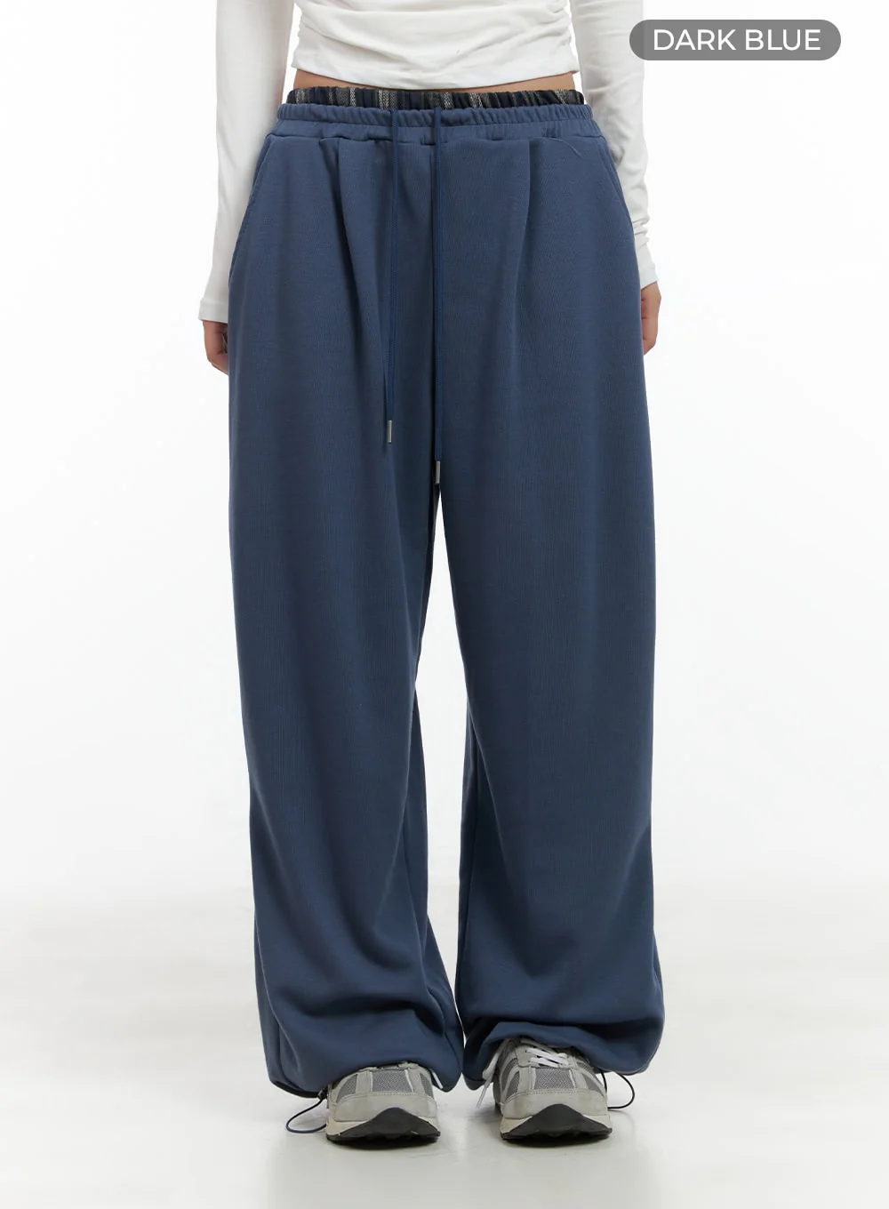 Side Buckle Oversized Sweatpants CG423 - Image 8