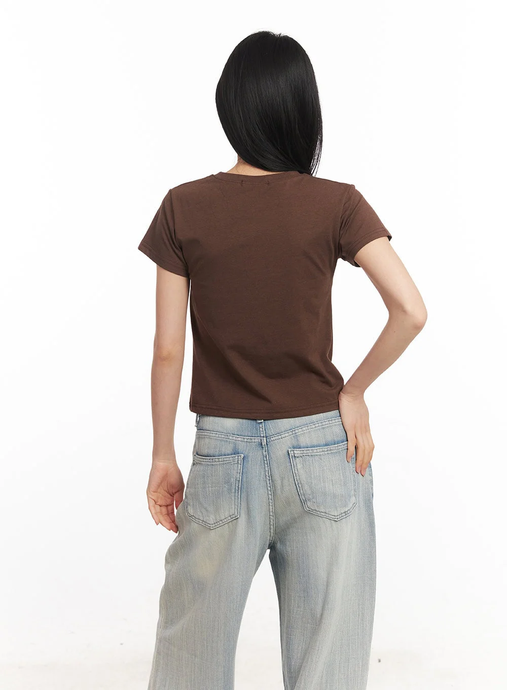 Slim-Fit Cropped Graphic Tee CA514 - Image 10