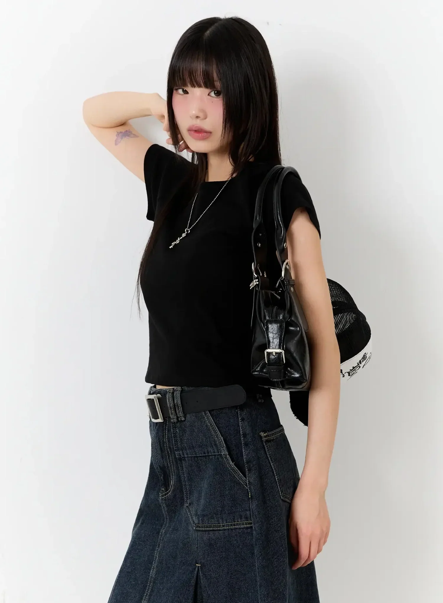 Slim-Fit Cropped Tee IU523