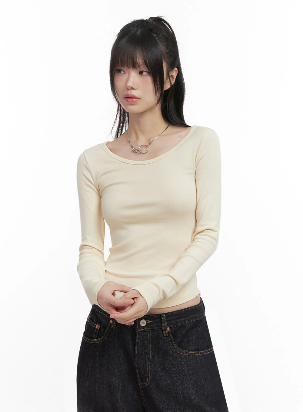 Slim-Fit Cropped U-Neck Top IN427 - Image 5