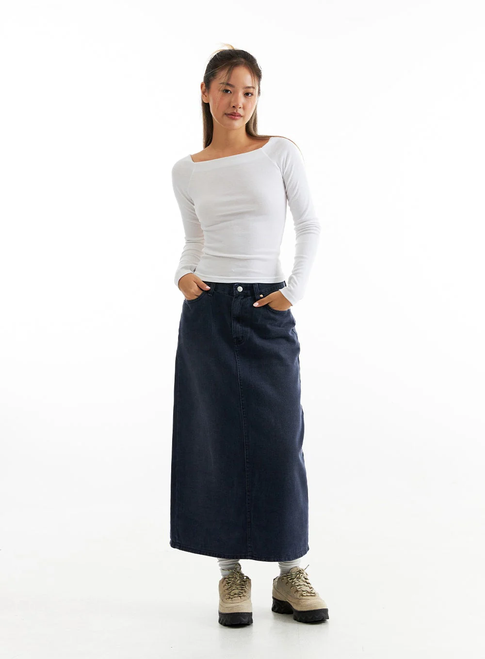 Slim-Fit Off-Shoulder T-Shirt CO313 - Image 2