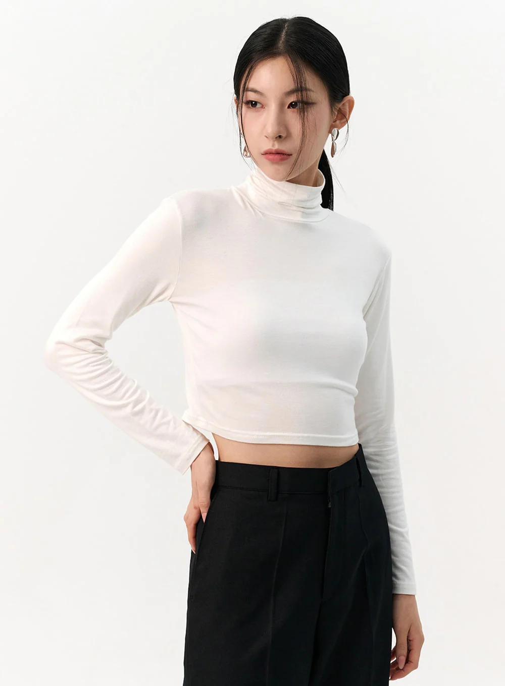 Solid Long Sleeve Turtleneck Crop IO320 - Image 6