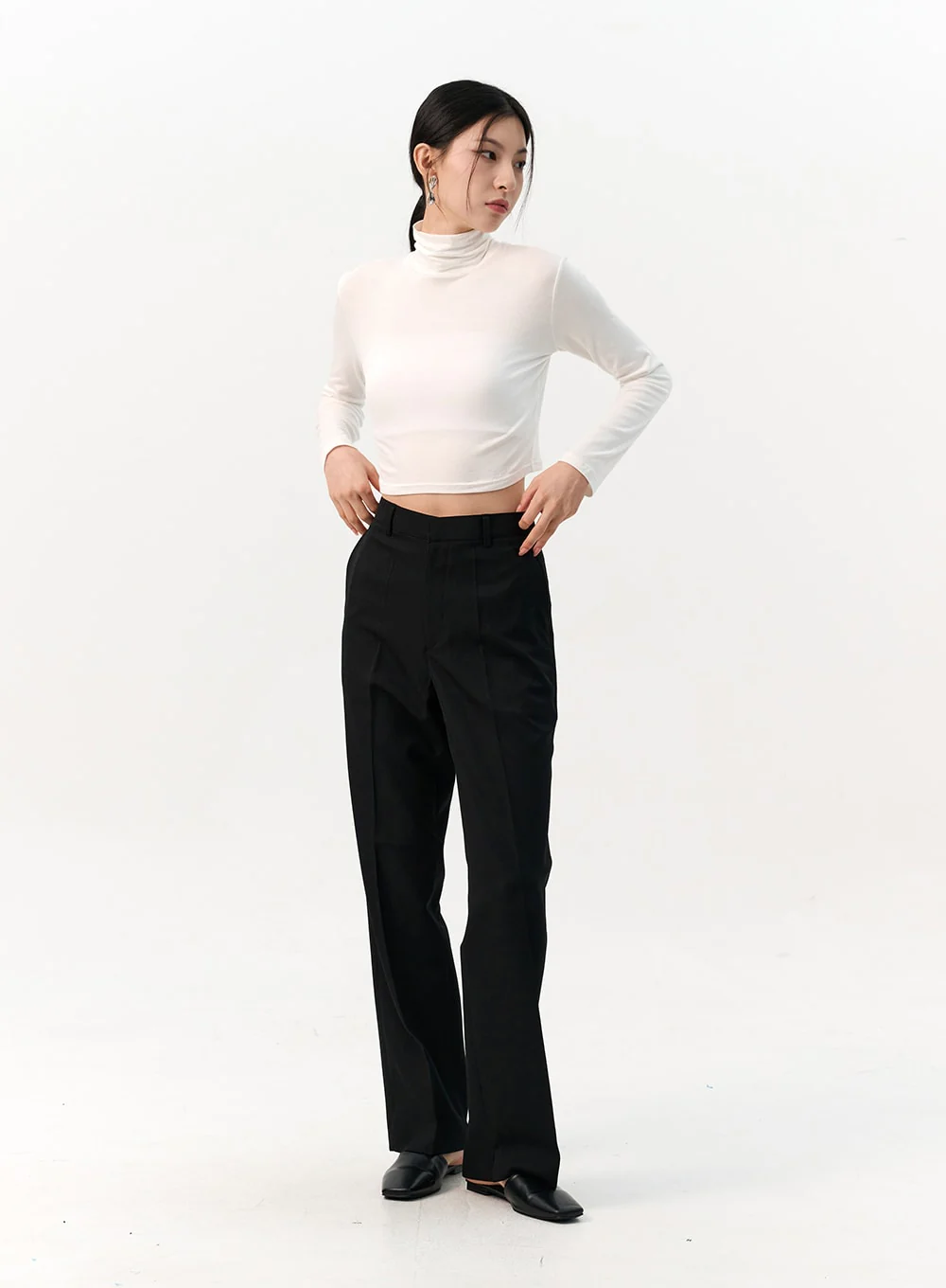 Solid Long Sleeve Turtleneck Crop IO320 - Image 7