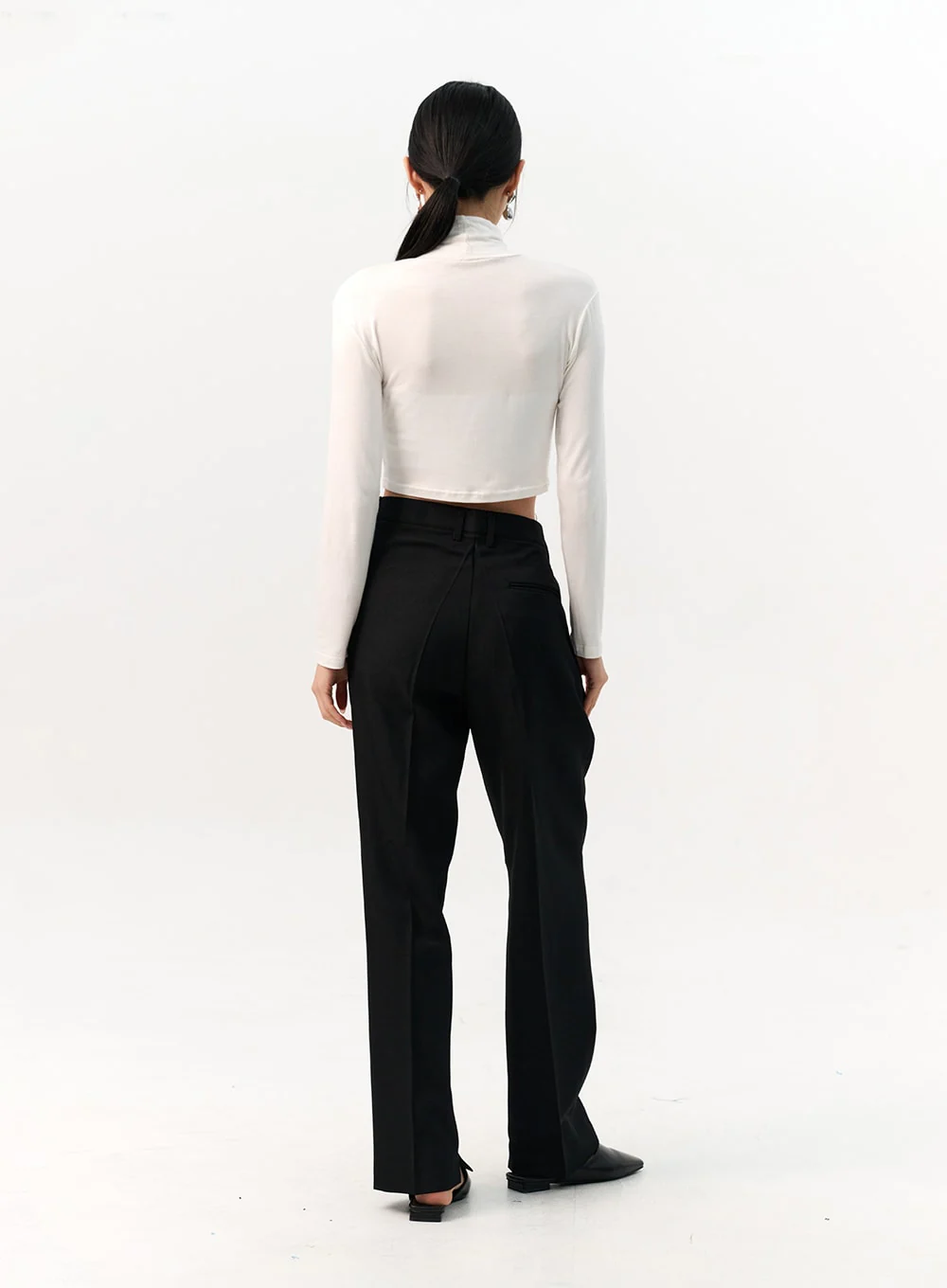 Solid Long Sleeve Turtleneck Crop IO320 - Image 9