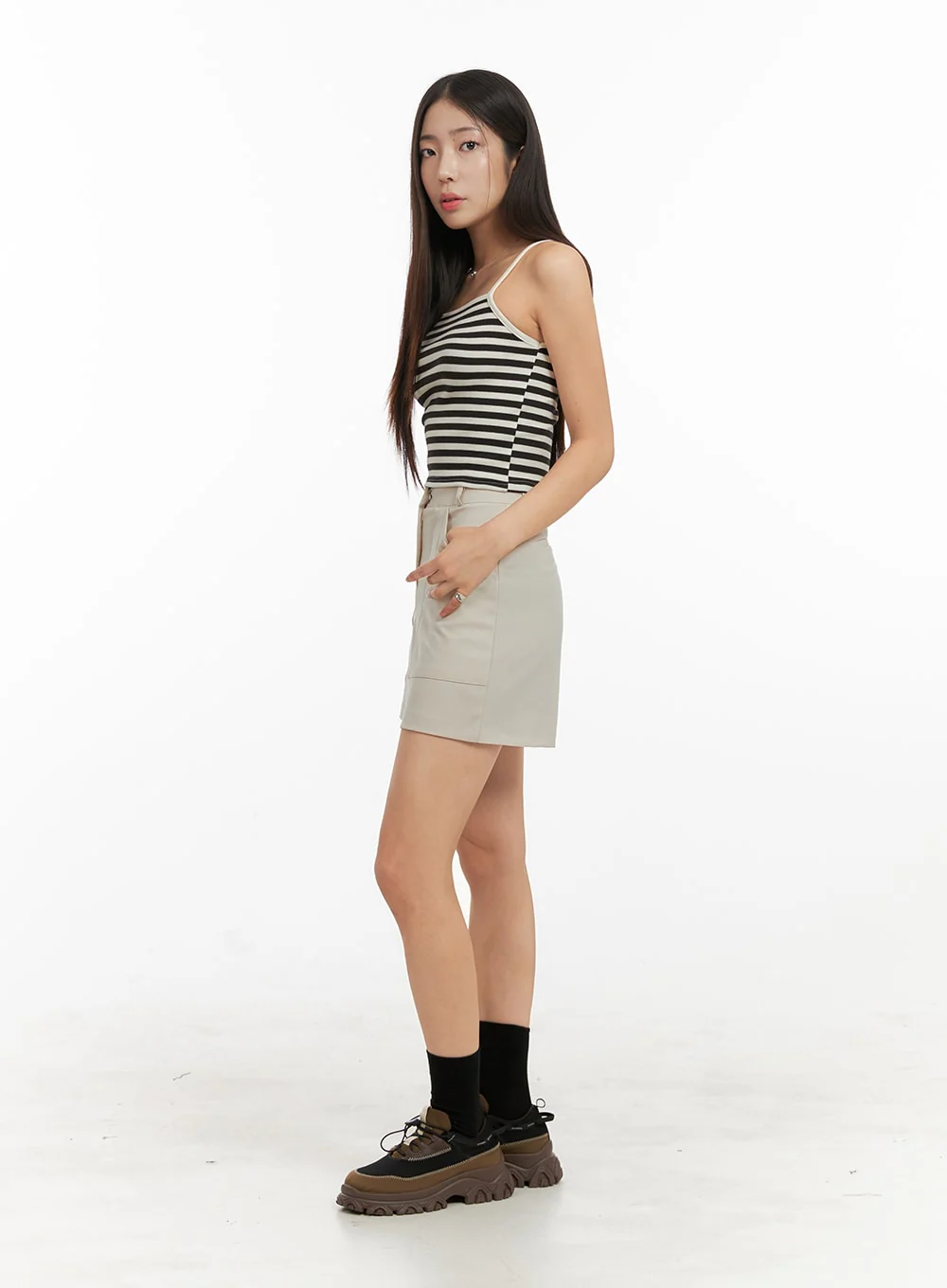 Solid Loose Fit Shorts OA429 - Image 3