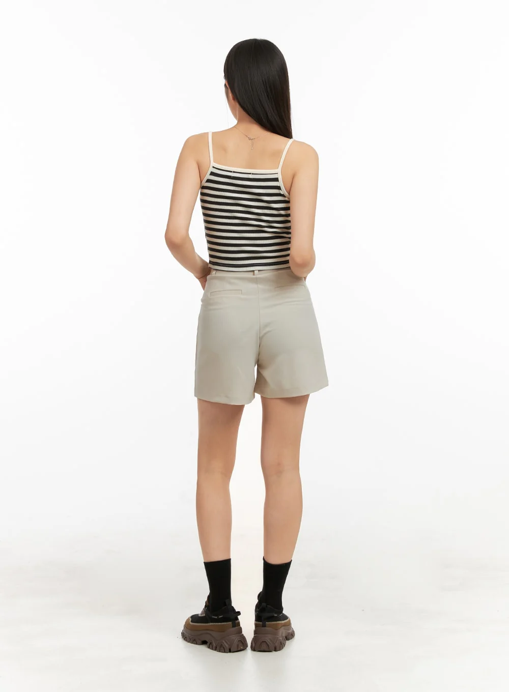 Solid Loose Fit Shorts OA429 - Image 4