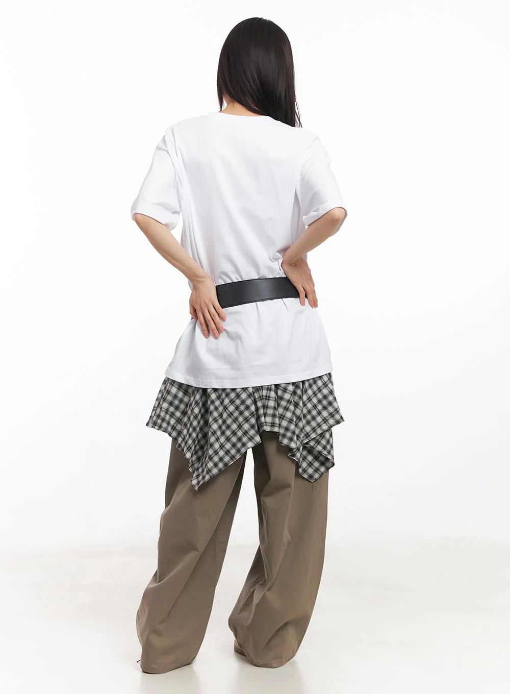 Solid Pocketed Wide-Fit Trousers CA523 - Image 10