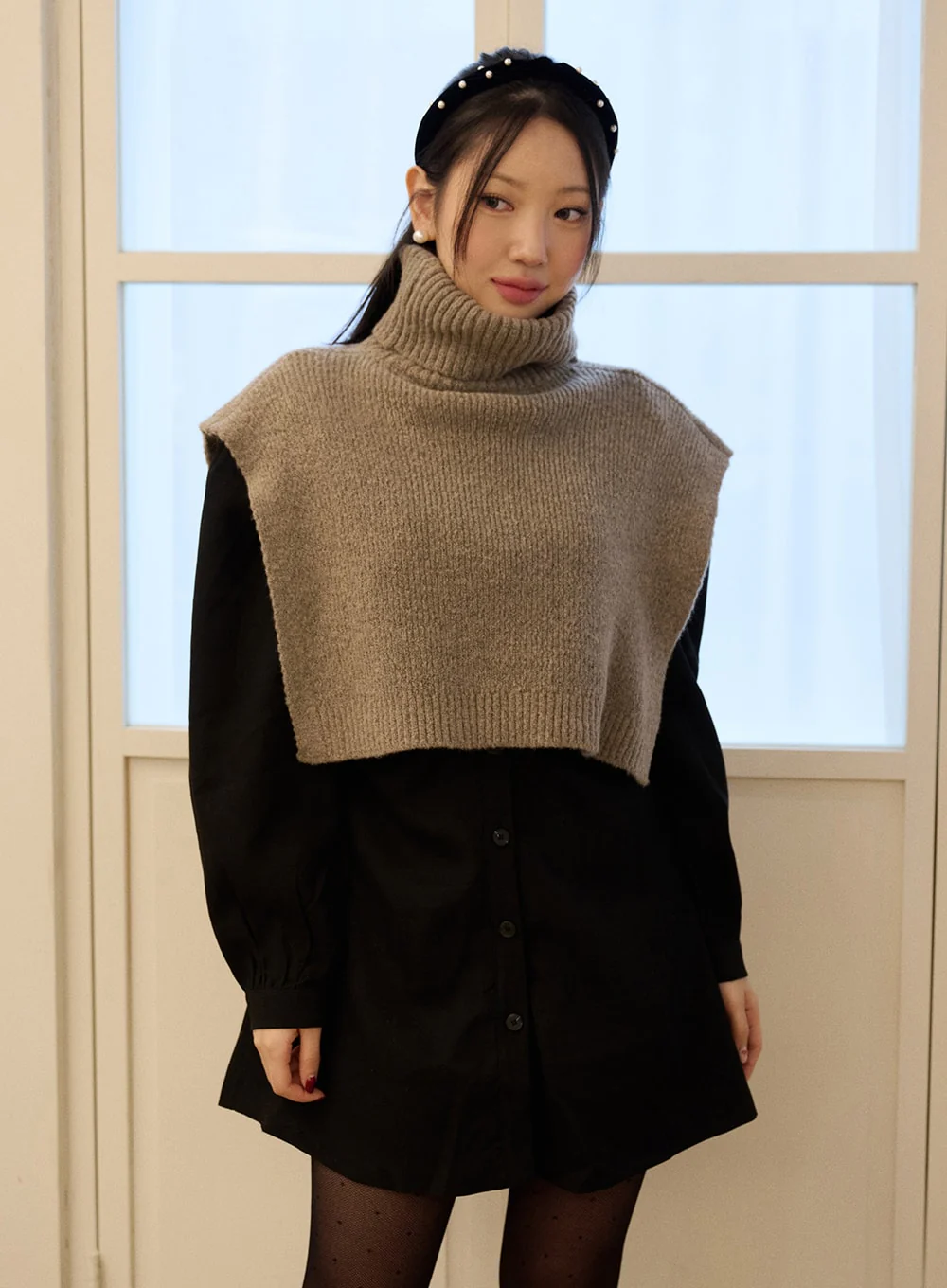 Solid Turtleneck Crop Knit Vest OD326 - Image 2