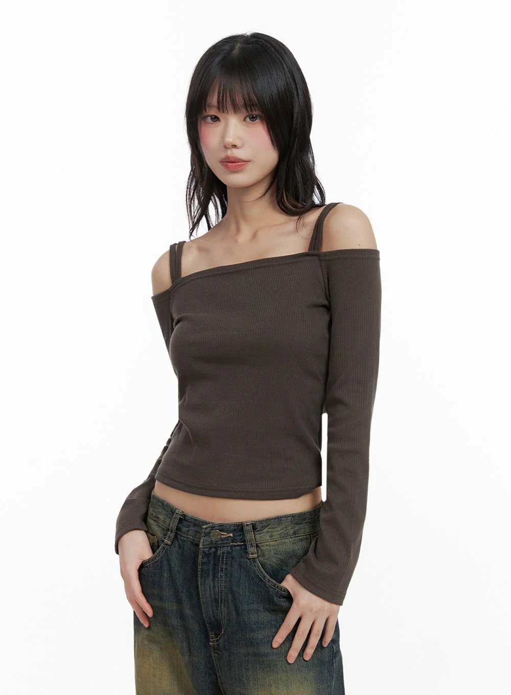 Strap Off-Shoulder Crop Top IO430 - Image 6