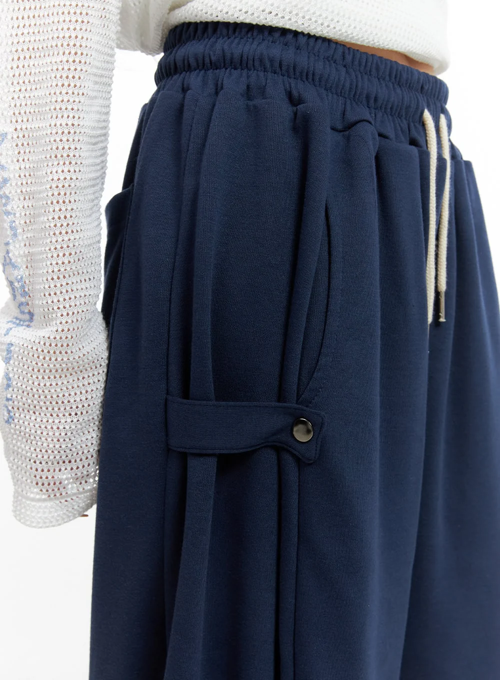 String Banded Pintuck Sweatpants CG421 - Image 3