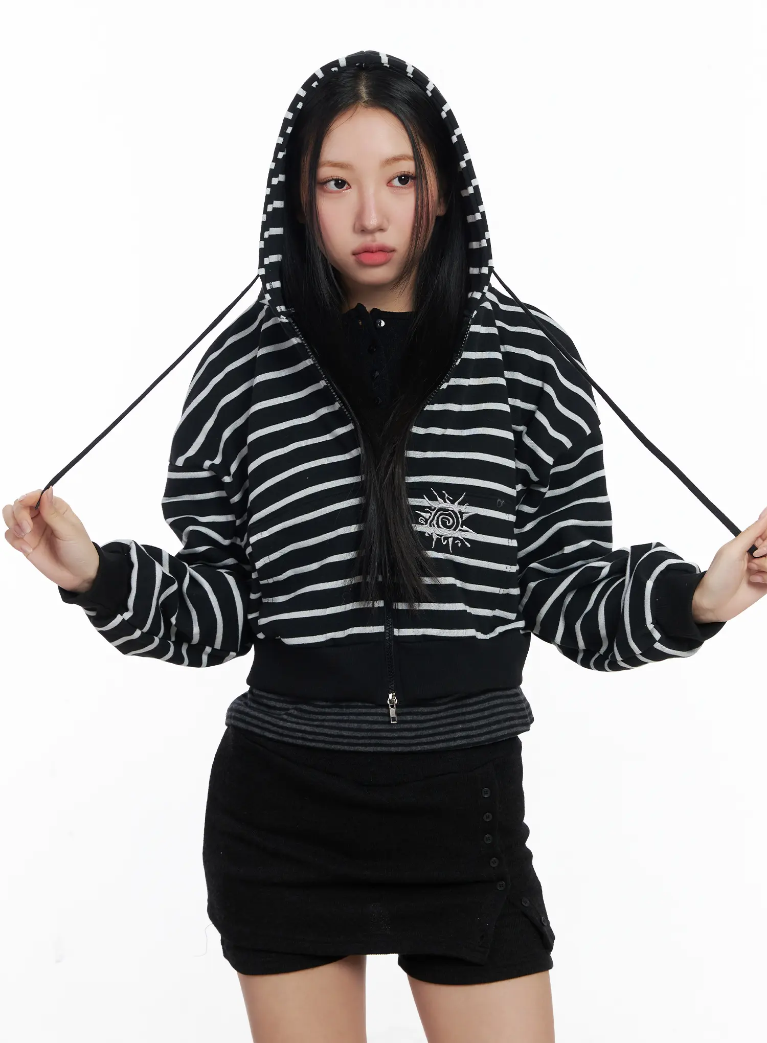 Striped Embroidered Cropped Hoodie CJ514 - Image 5