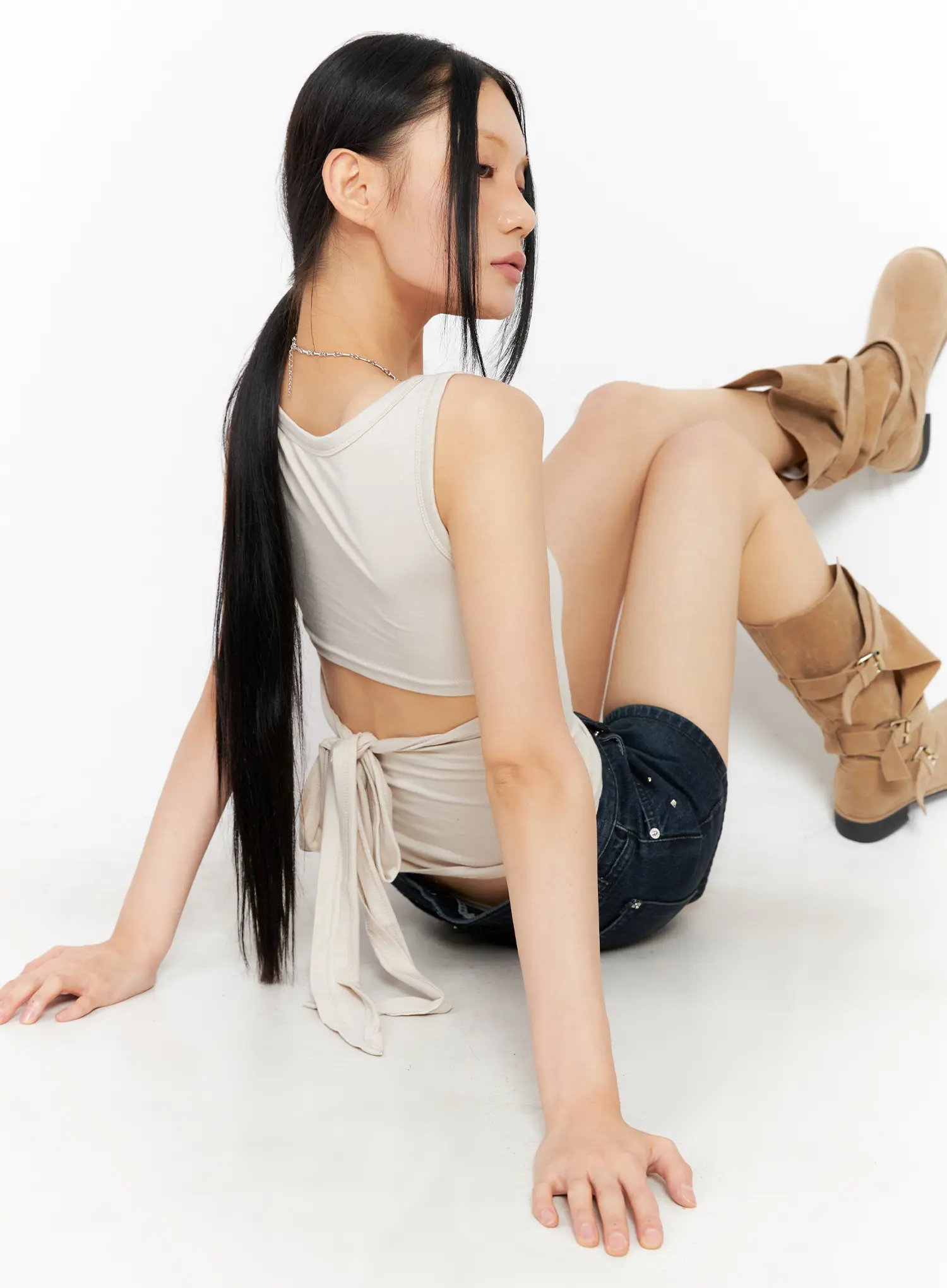 Studded Washed Denim Shorts CL530 - Image 8