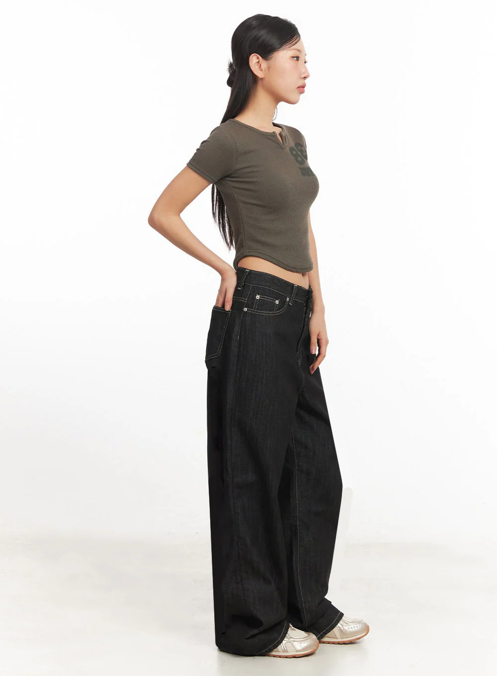 Tomboy Graphic Crop Top IA524 - Image 11