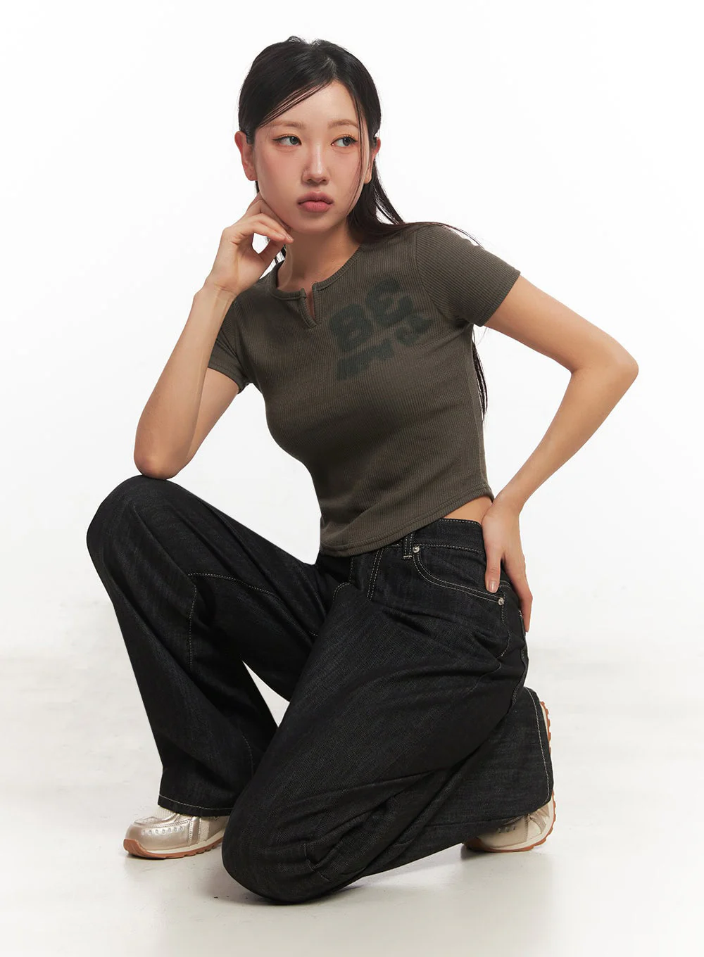 Tomboy Graphic Crop Top IA524 - Image 13